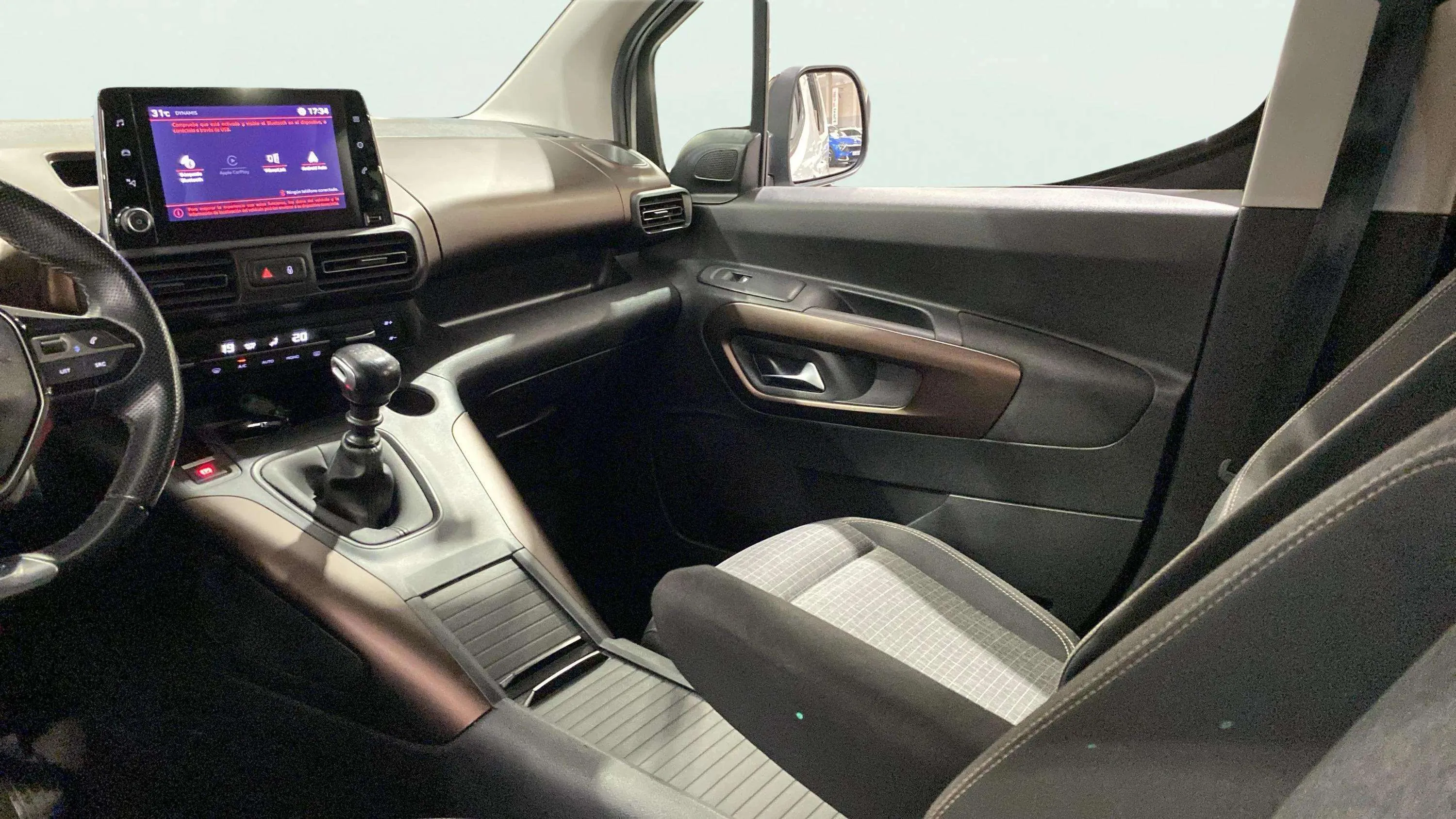 Peugeot Rifter Allure BlueHDi 100 - foto 33