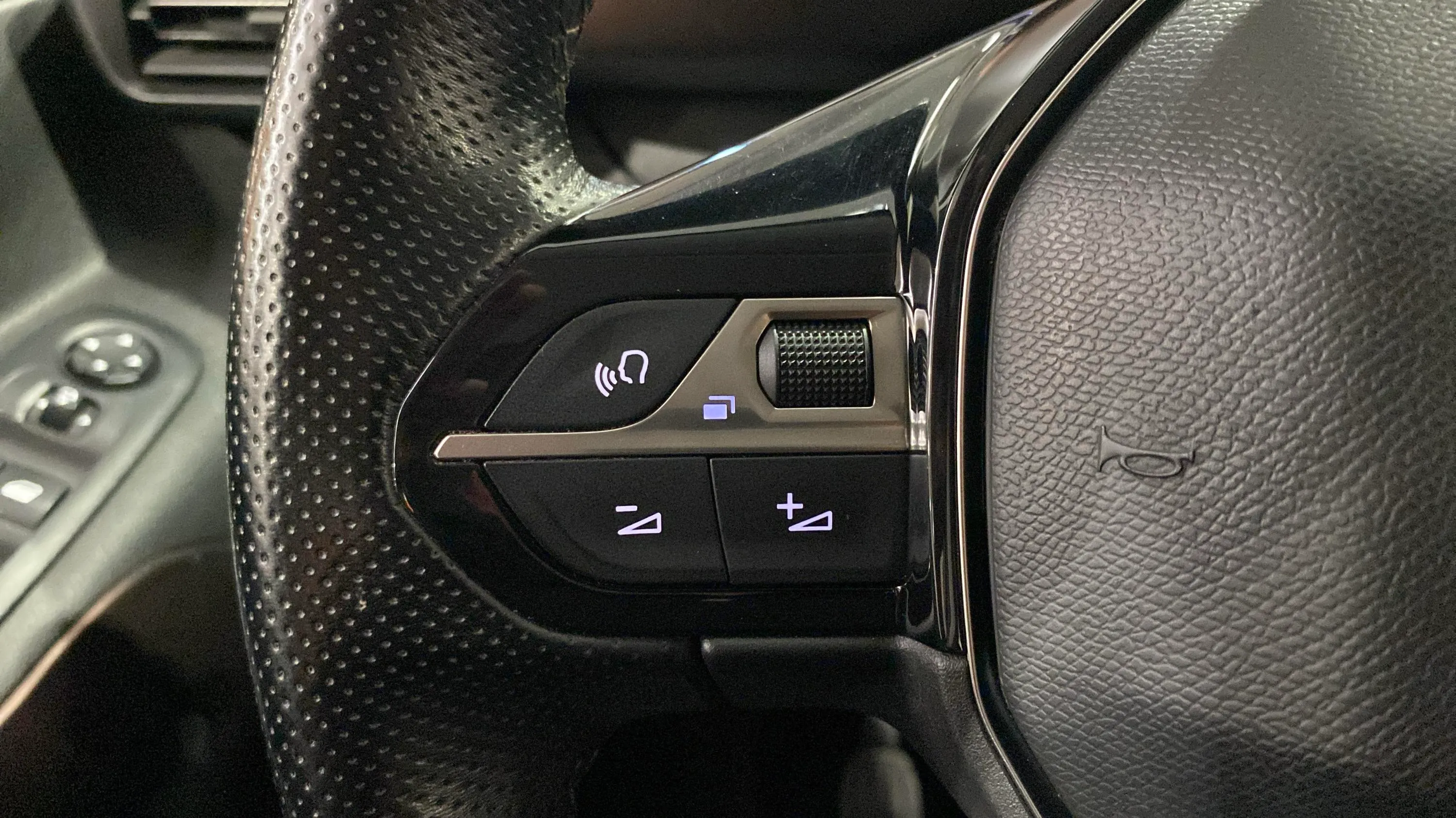 Peugeot Rifter Allure BlueHDi 100 - foto 18