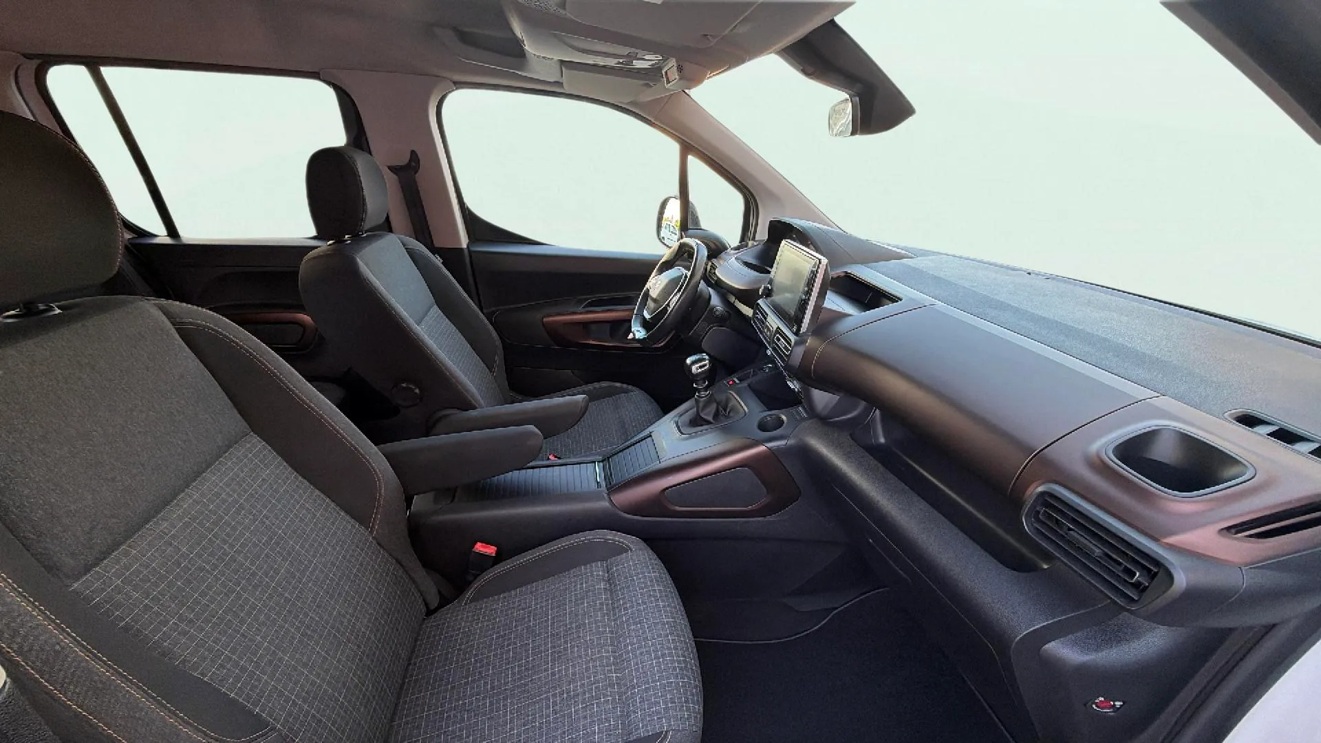 Peugeot Rifter Allure Business Std. BlueHDi 100 - foto 14