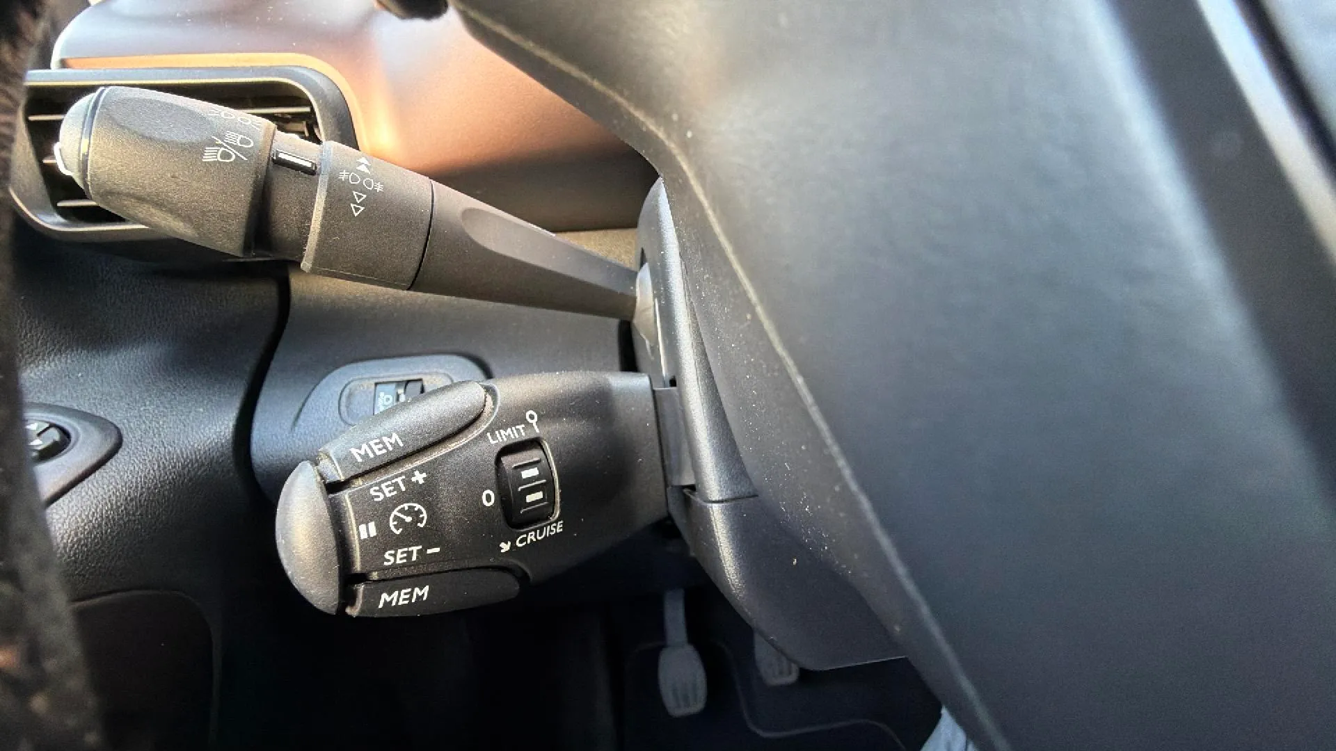 Peugeot Rifter Allure Business Std. BlueHDi 100 - foto 23