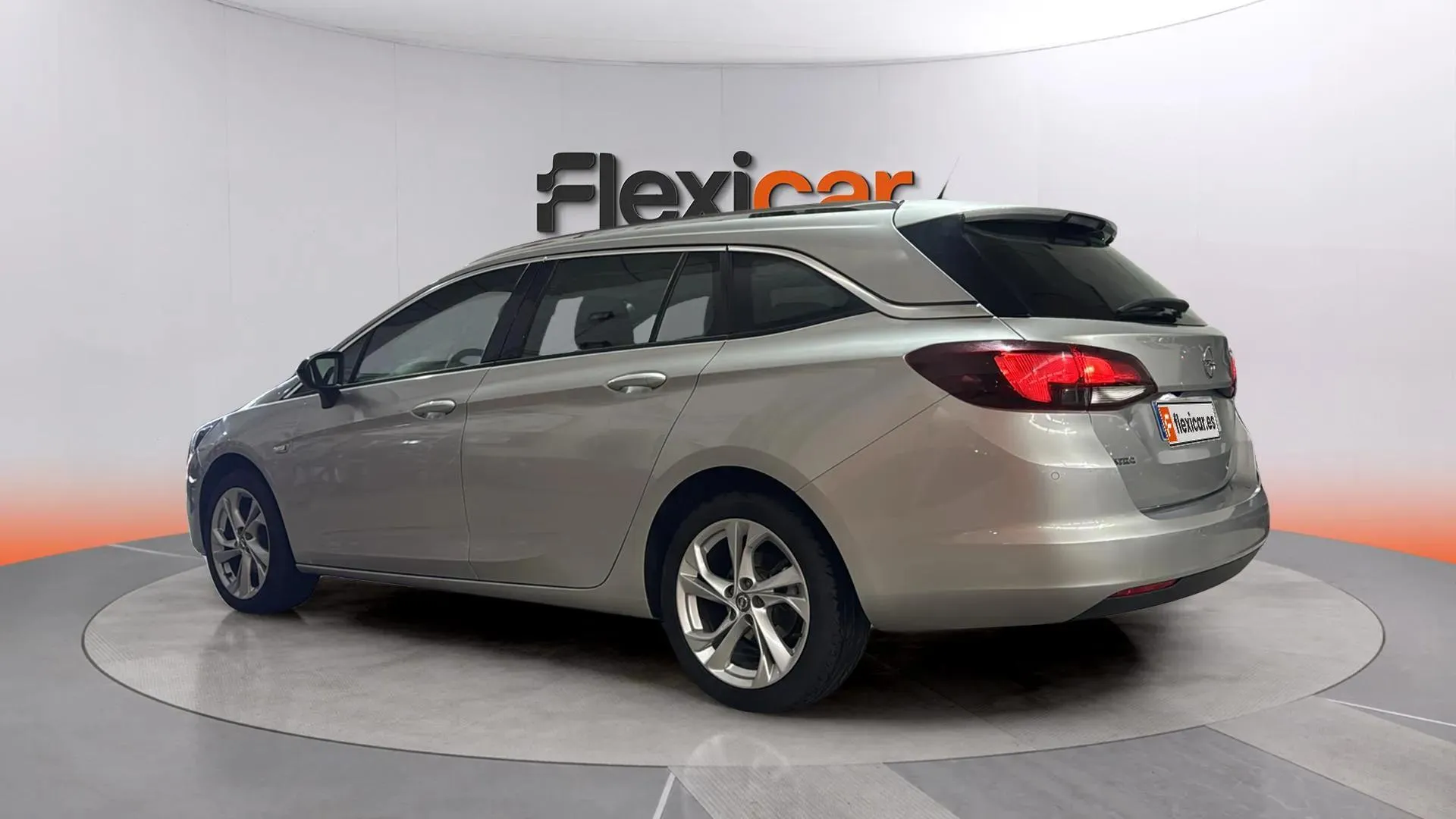 Opel Astra 1.2T SHT Business Elegan ST - foto 5