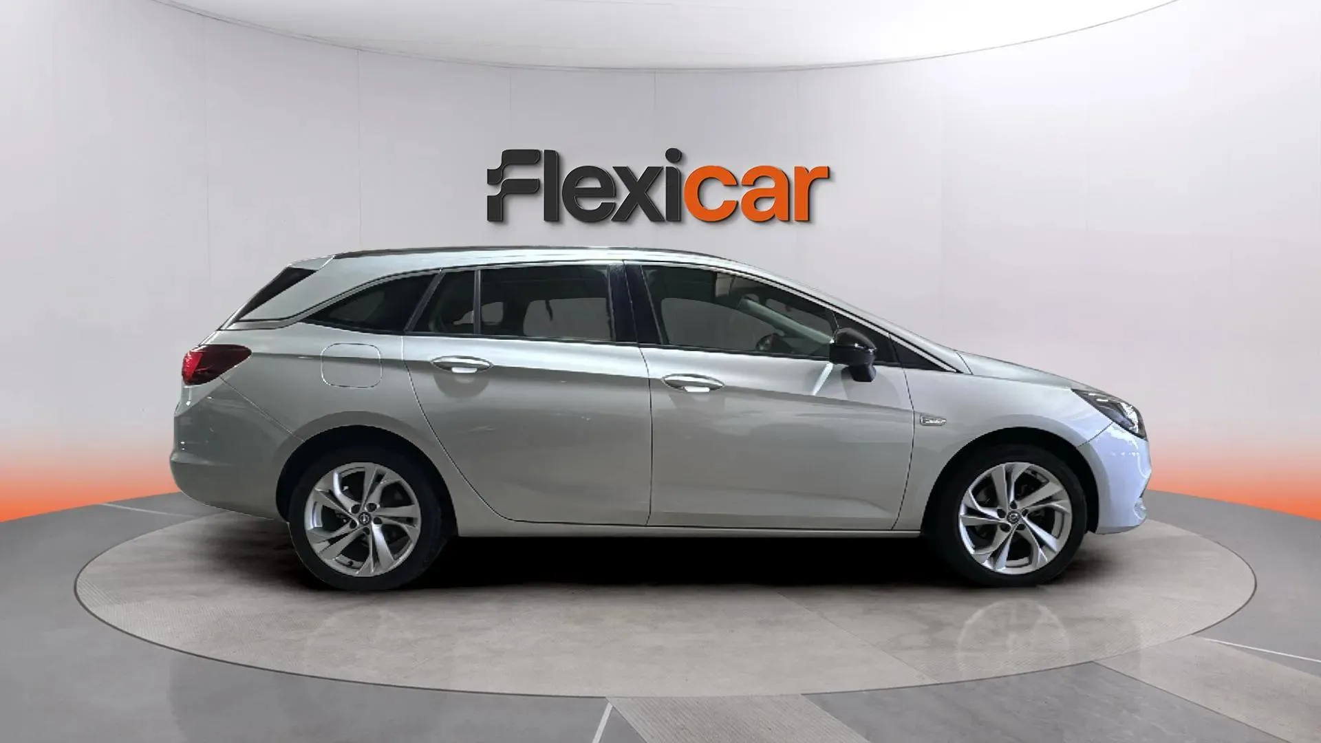 Opel Astra 1.2T SHT Business Elegan ST - foto 8