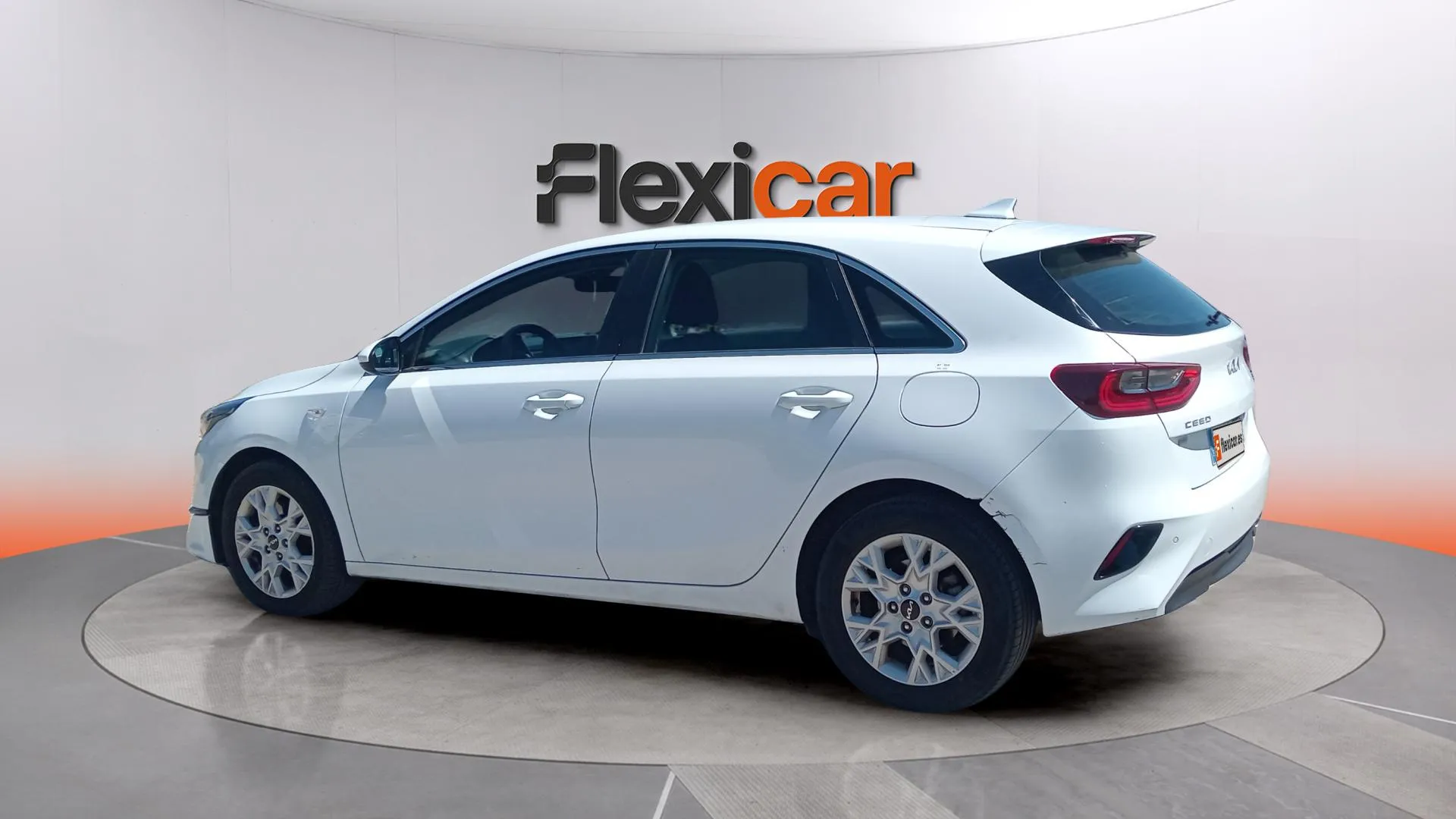 Kia Ceed 1.6 MHEV iMT Drive - foto 7
