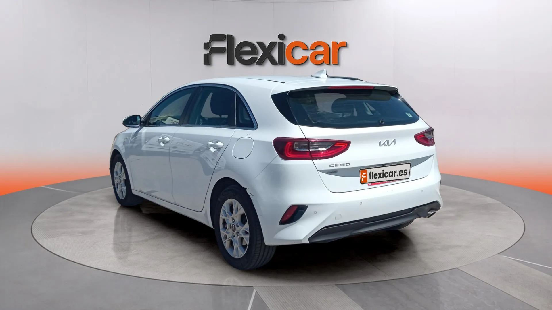 Kia Ceed 1.6 MHEV iMT Drive - foto 8