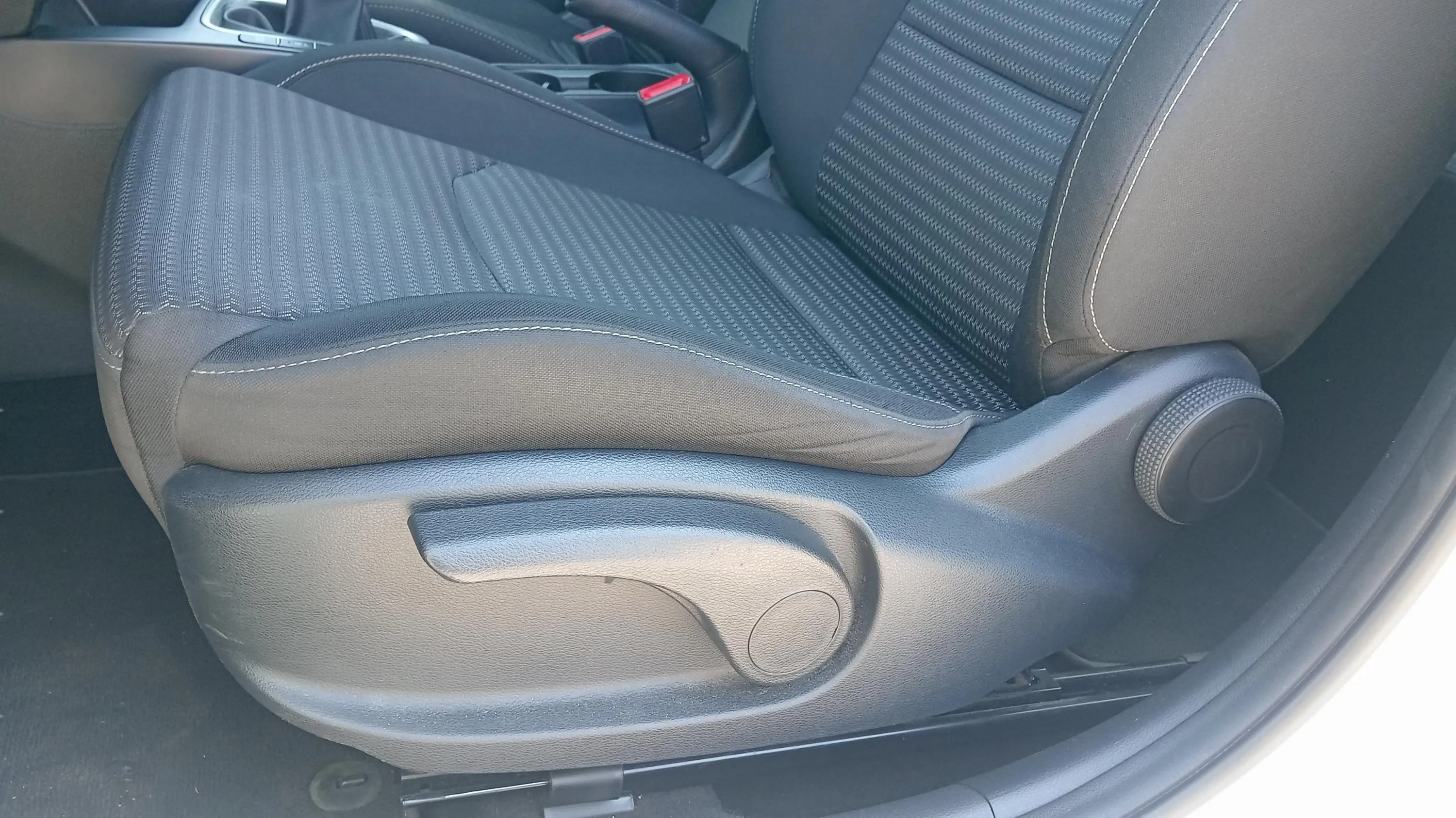 Kia Ceed 1.6 MHEV iMT Drive - foto 22