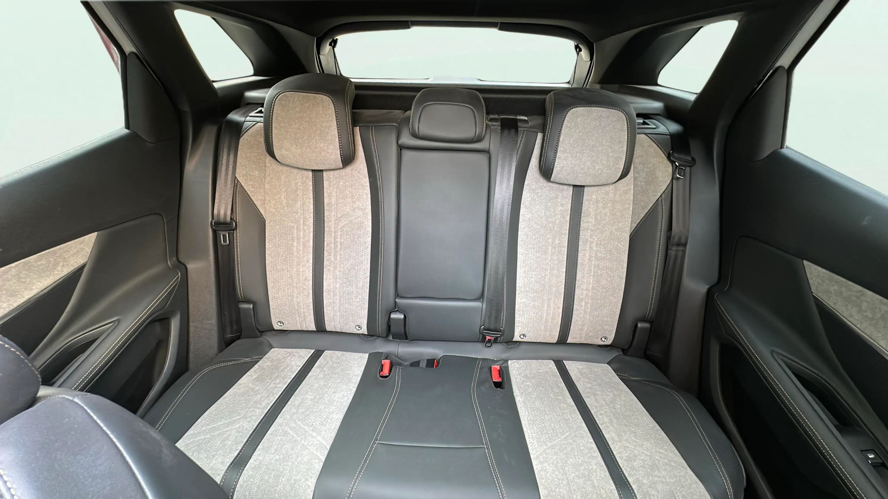 Peugeot 3008 300 e-EAT8 GT Pack - foto 18