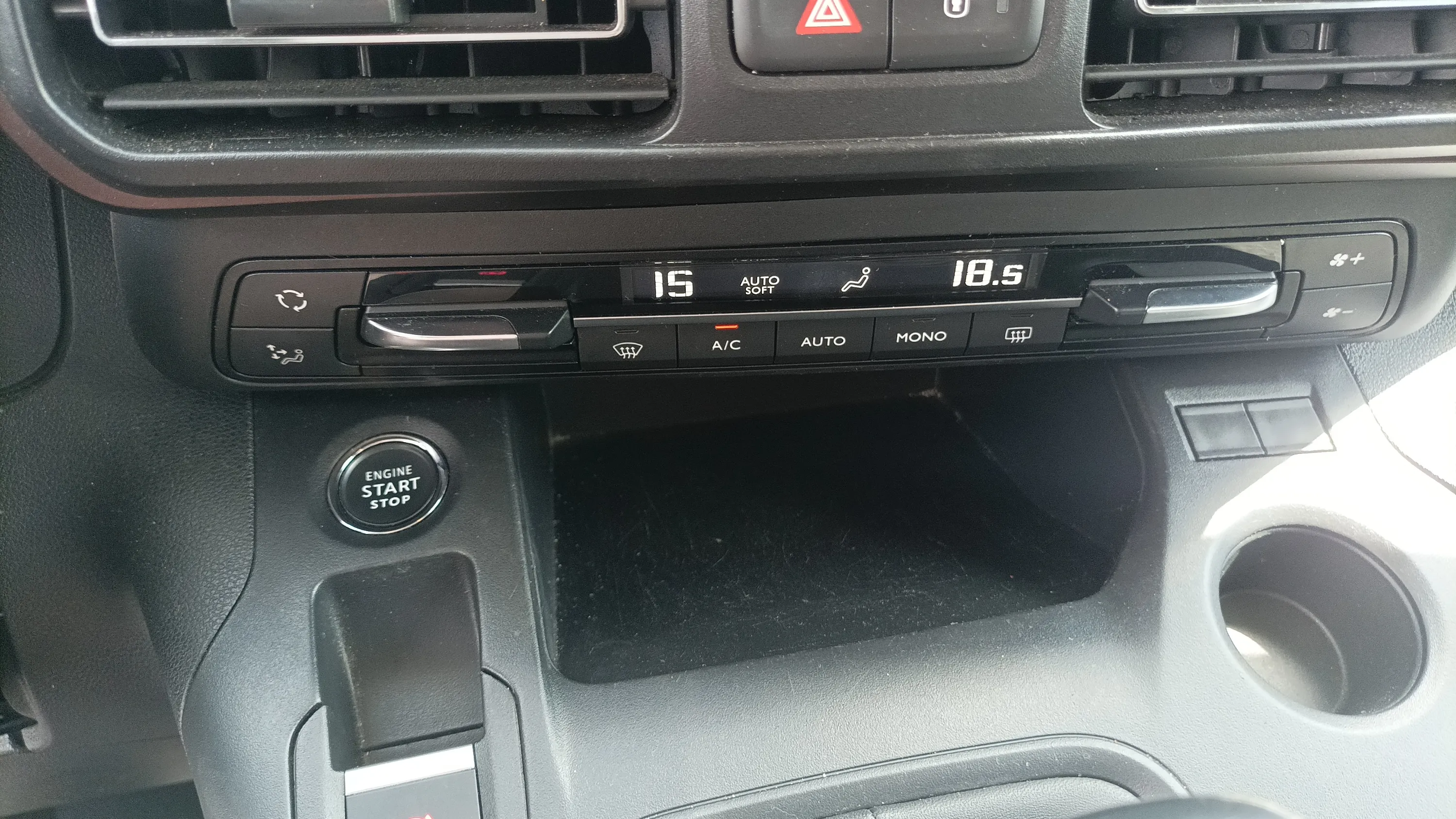 Peugeot Rifter Diesel - foto 24