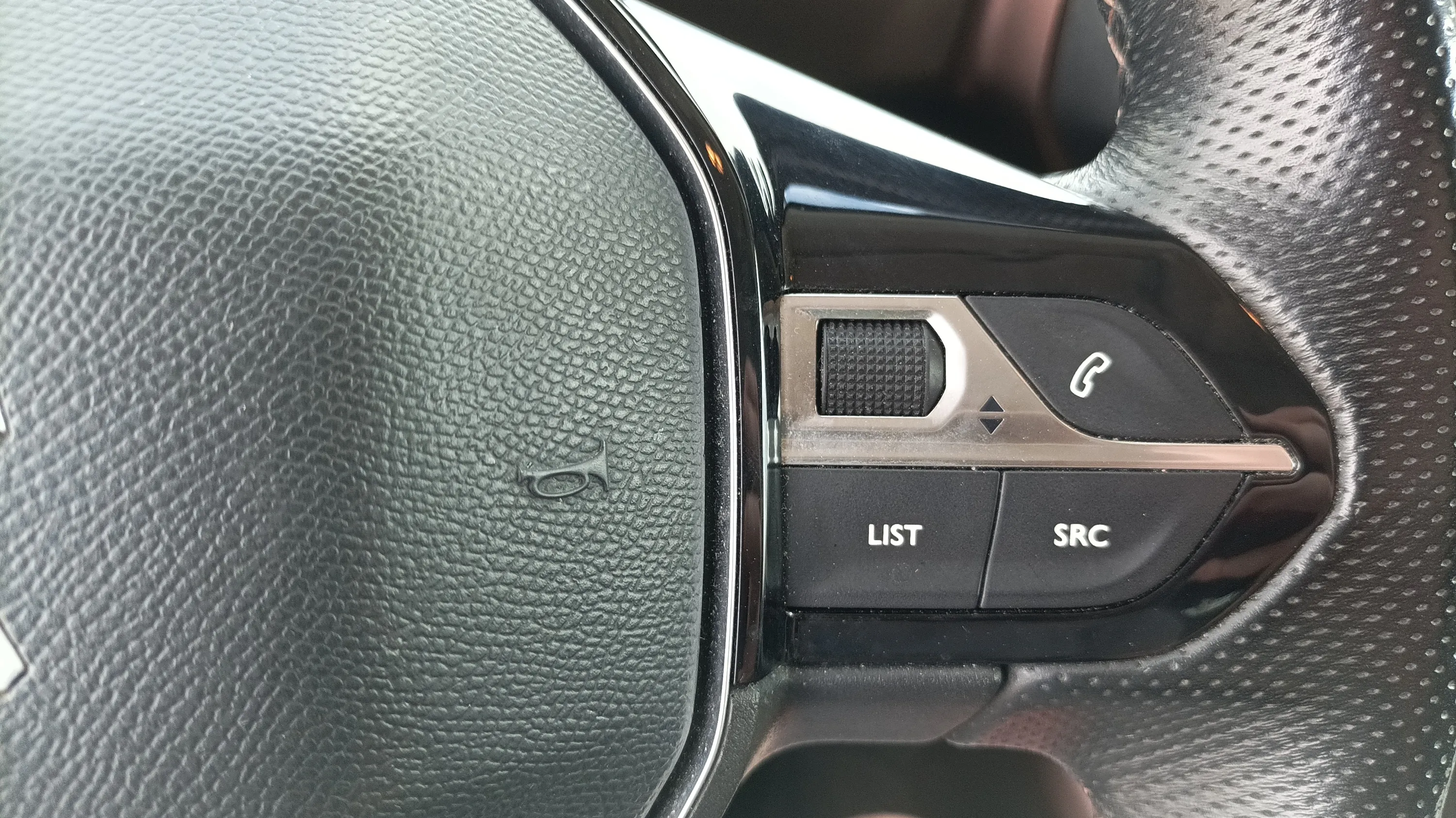 Peugeot Rifter Diesel - foto 12