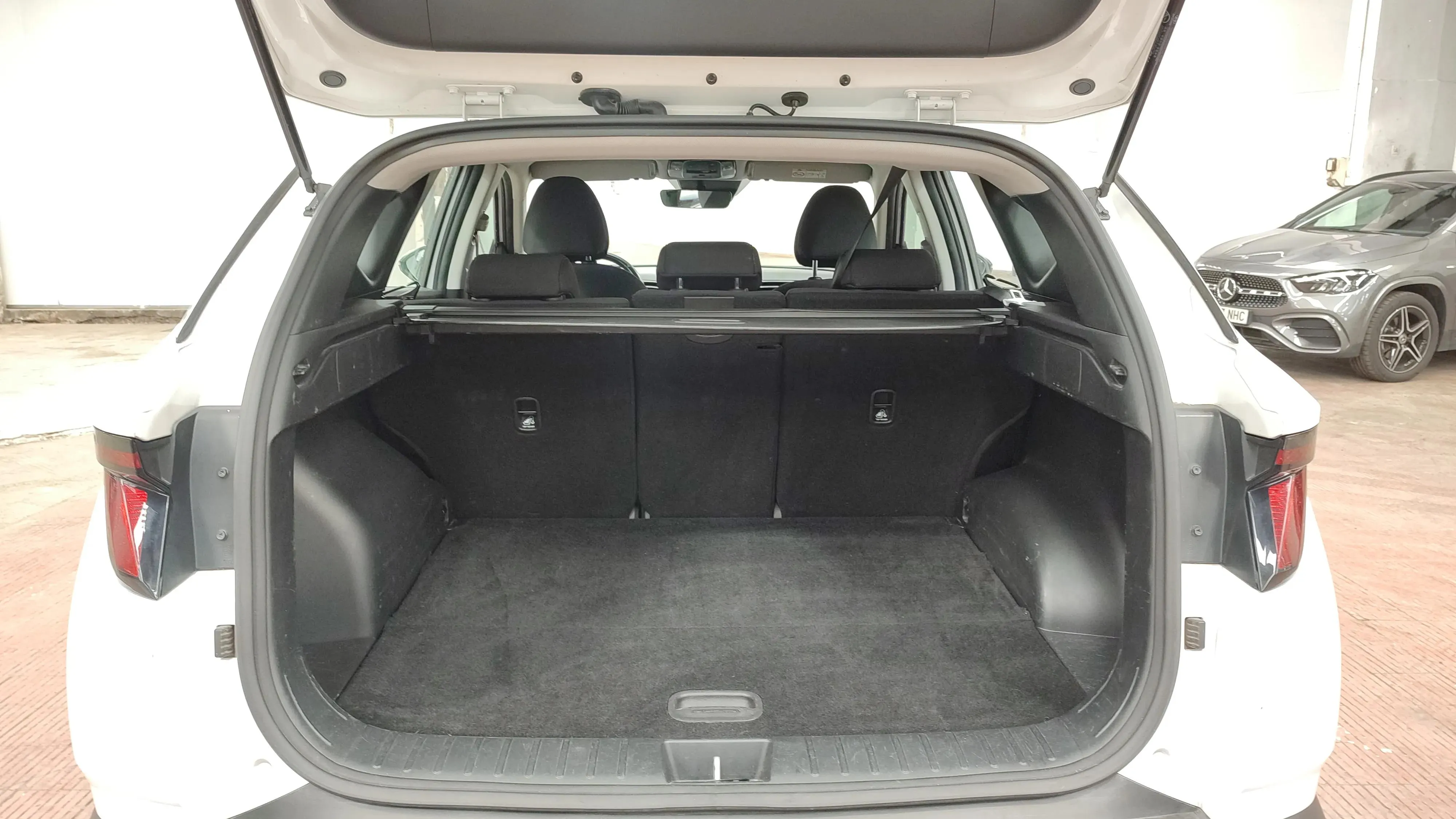 Hyundai Tucson 1.6 T-GDi Maxx - foto 9
