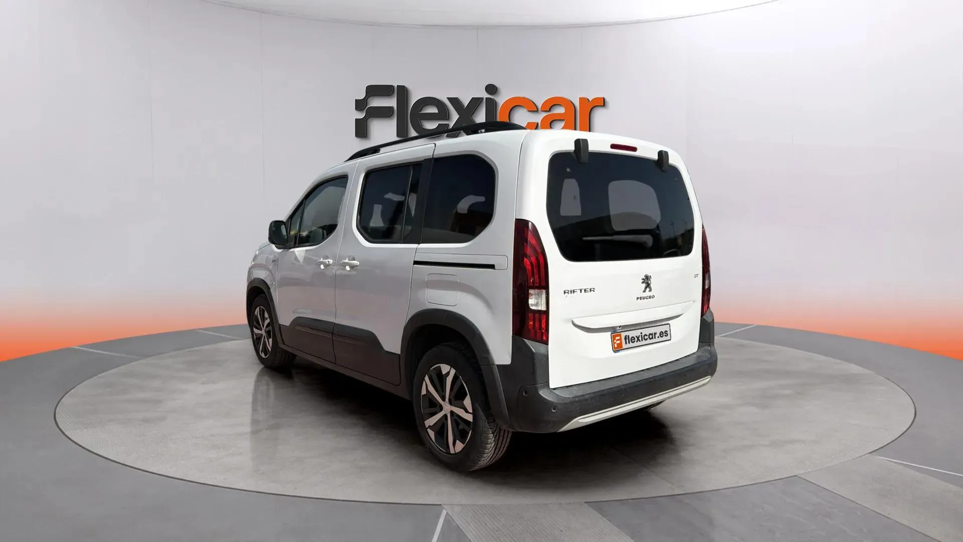 Peugeot Rifter GT Business Stand. BlueHDi 130 EAT8 - foto 11