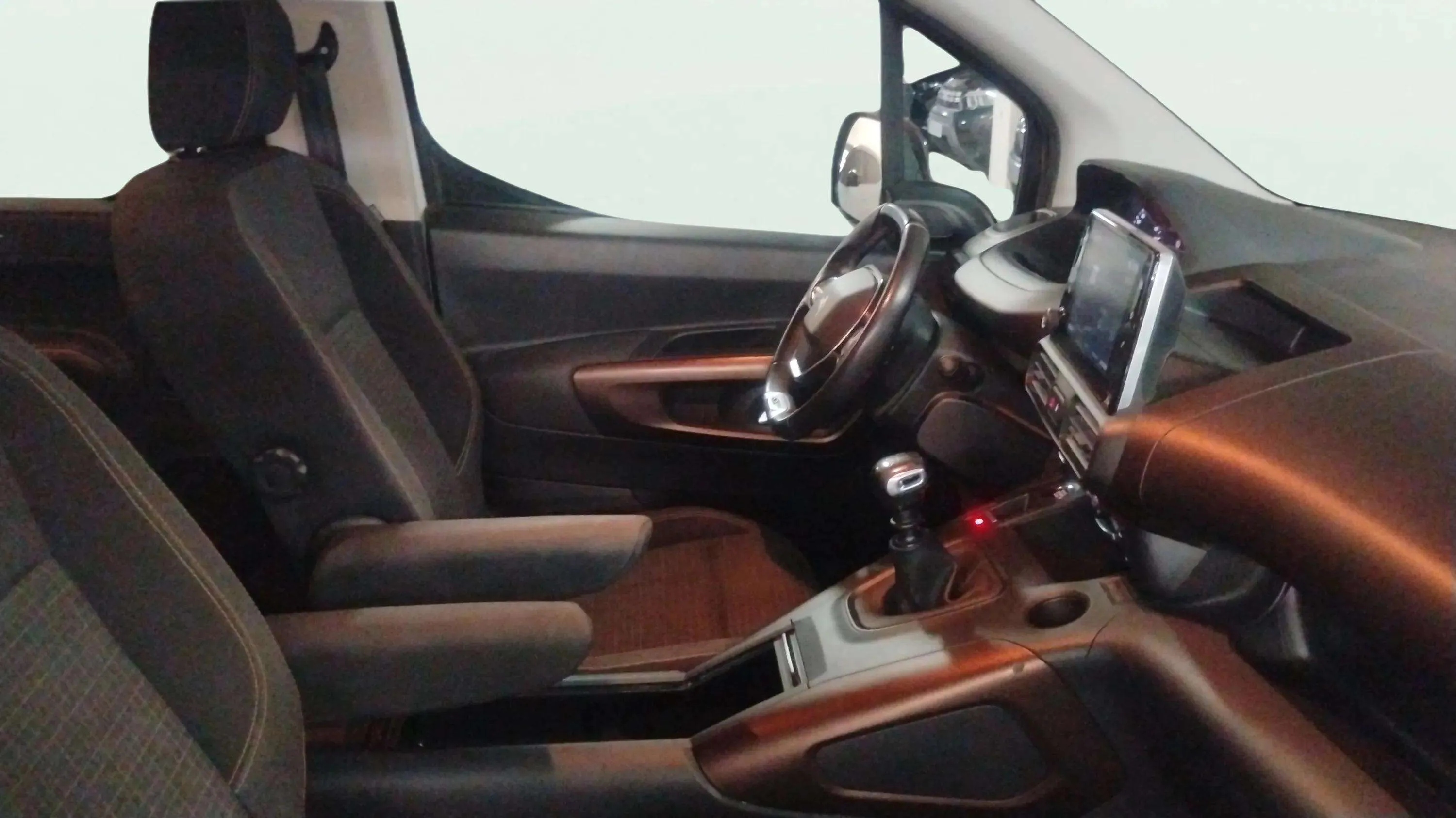 Peugeot Rifter Active Pack Busin. Standard BlueHDi - foto 10