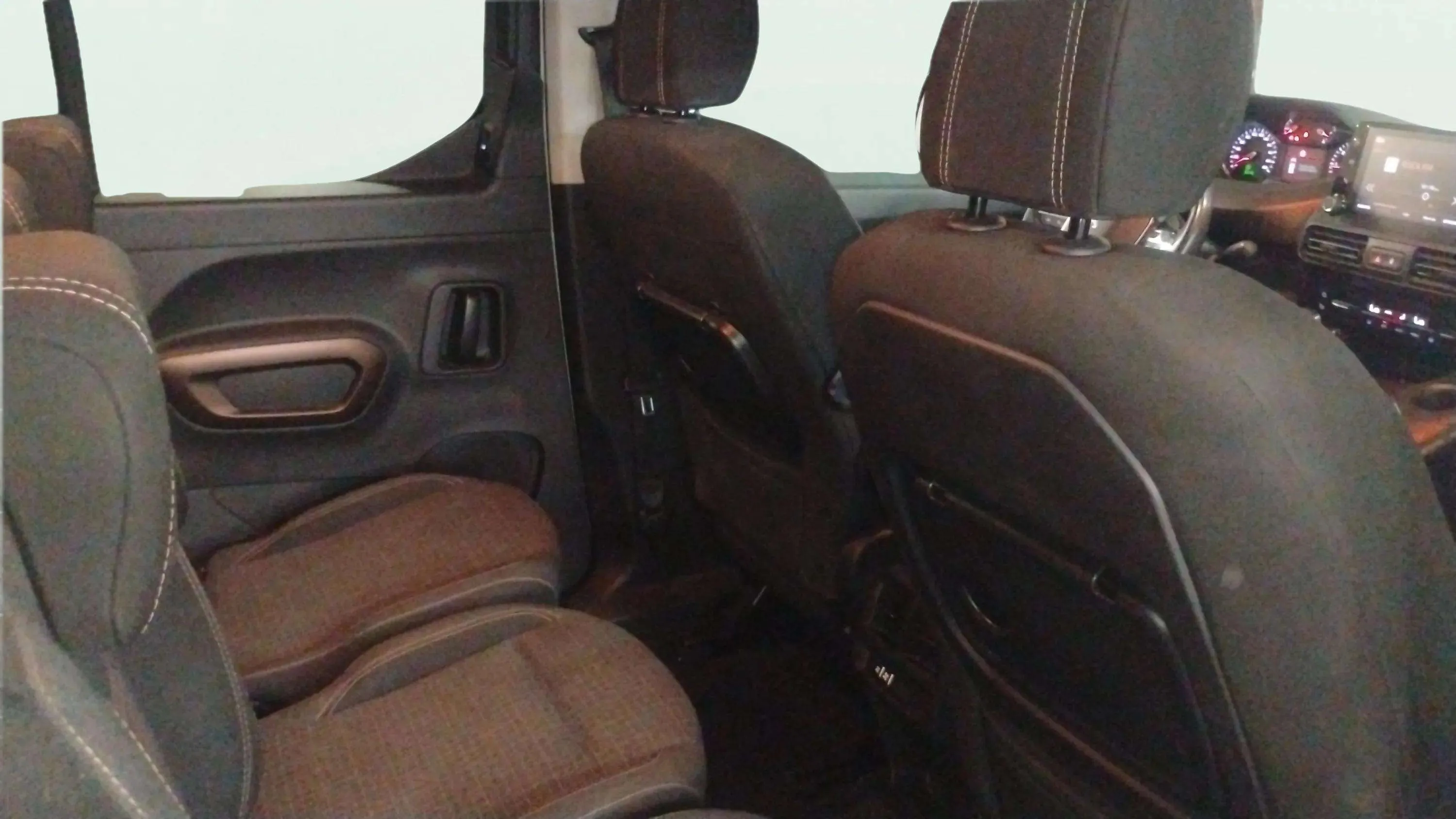 Peugeot Rifter Active Pack Busin. Standard BlueHDi - foto 14
