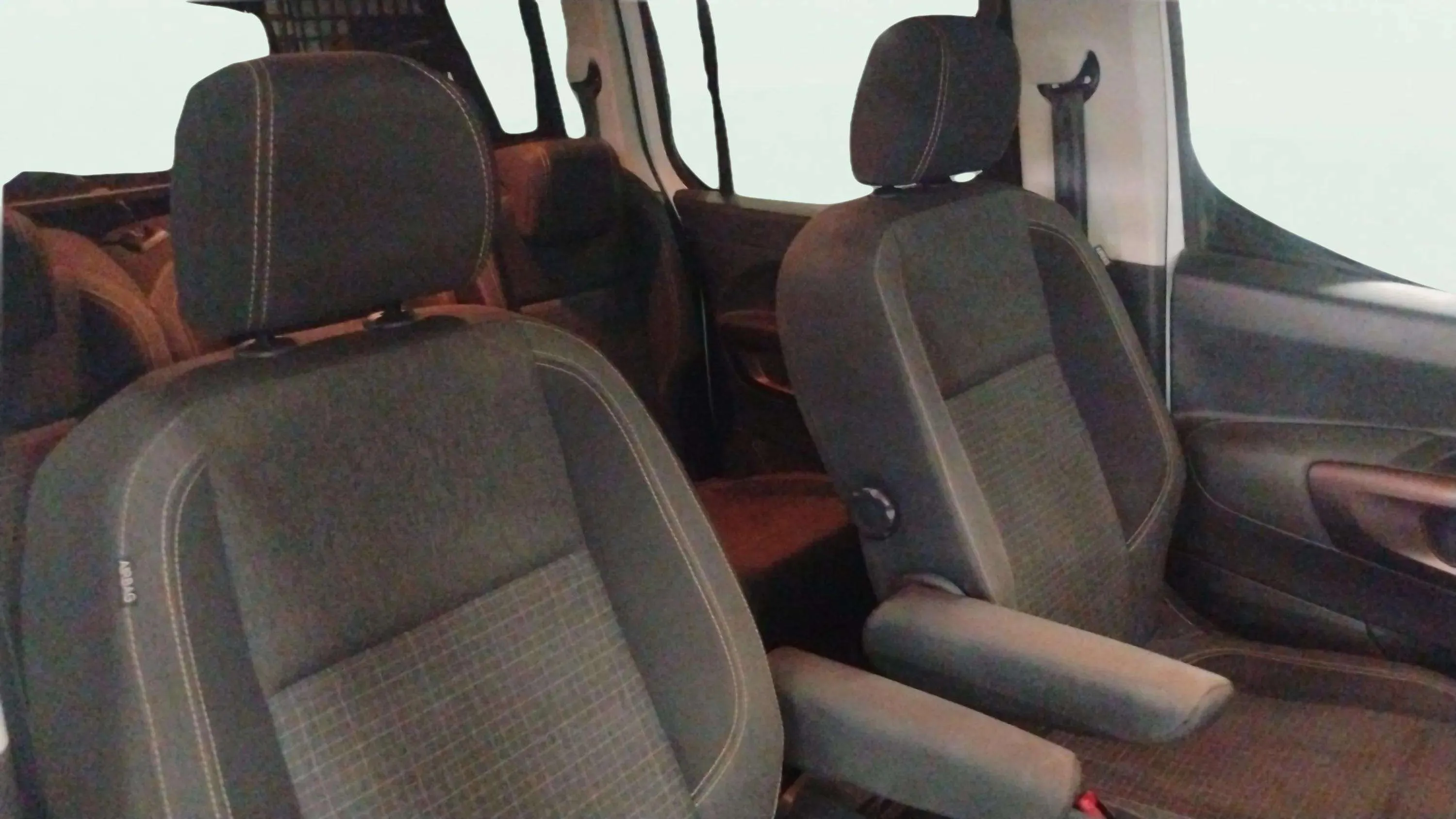 Peugeot Rifter Active Pack Busin. Standard BlueHDi - foto 11