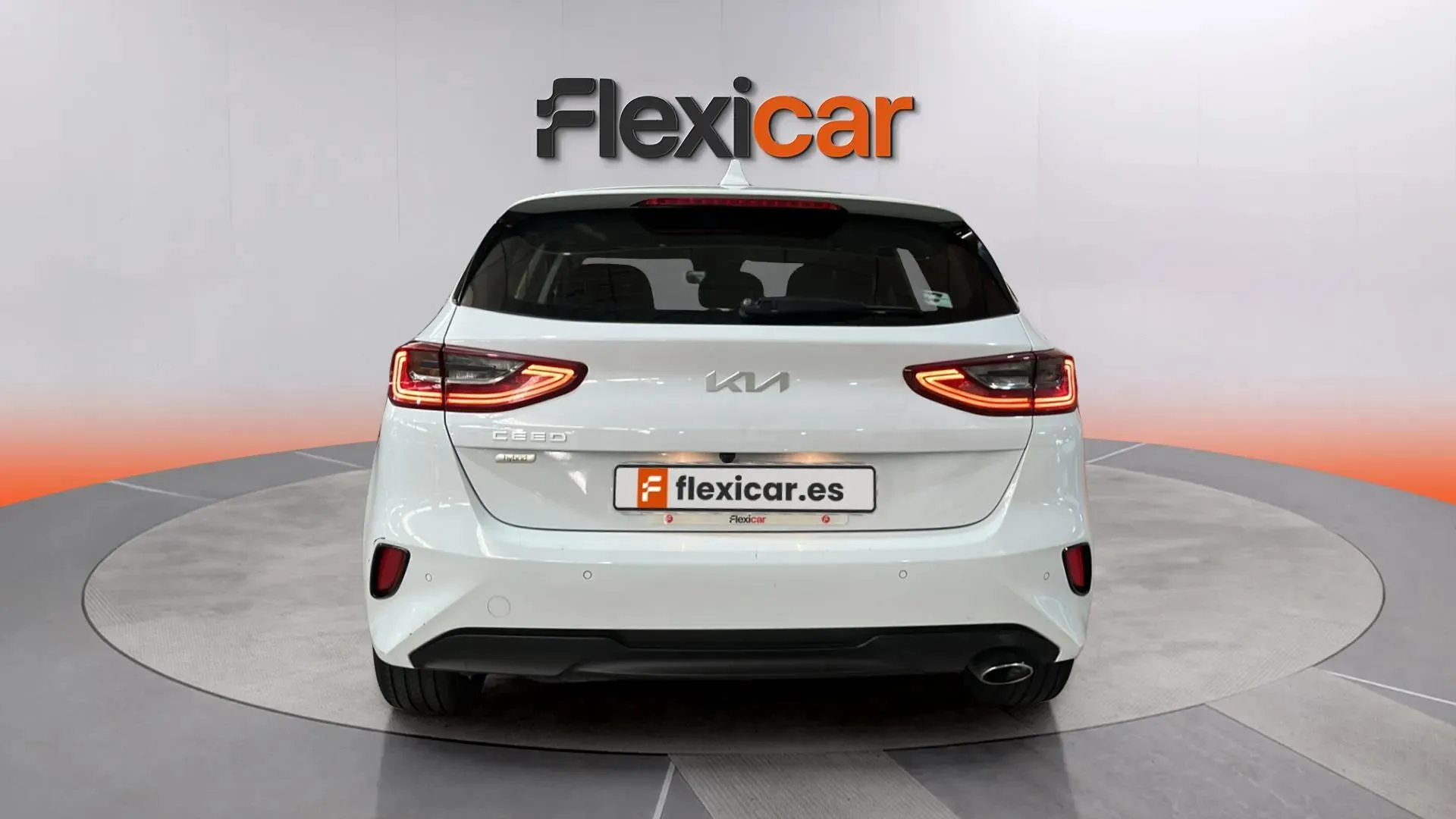 Kia Ceed 1.6 MHEV iMT Drive - foto 6