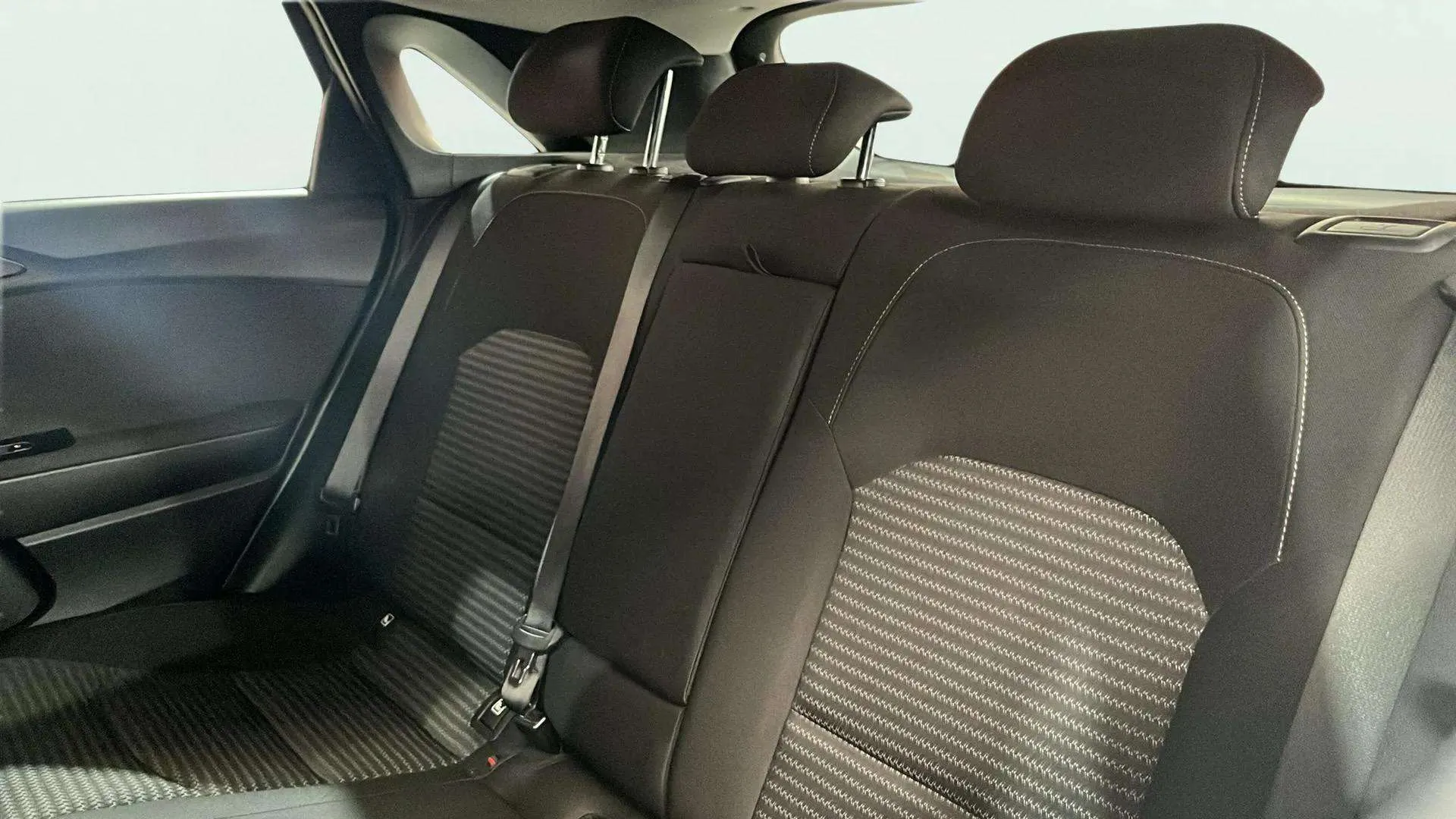 Kia Ceed 1.6 MHEV iMT Drive - foto 25