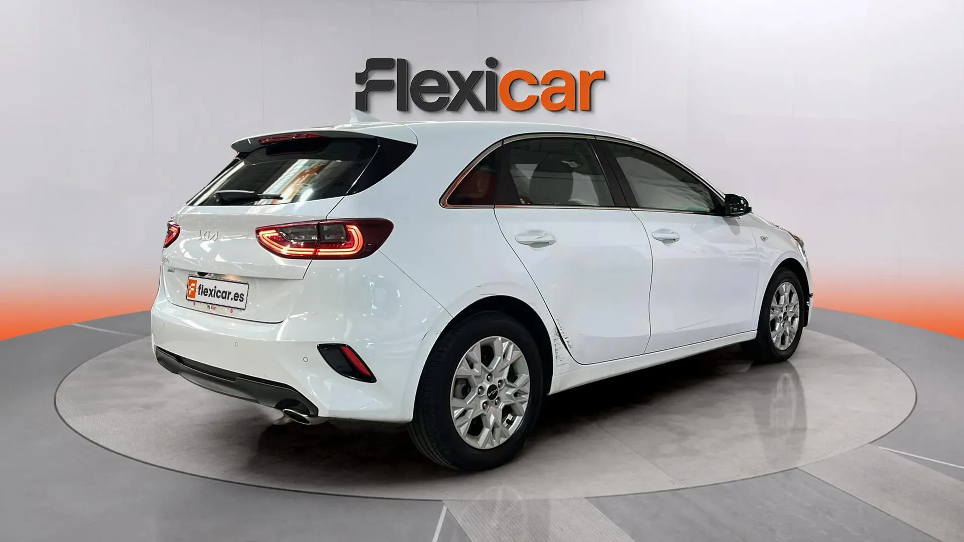 Kia Ceed 1.6 MHEV iMT Drive - foto 7