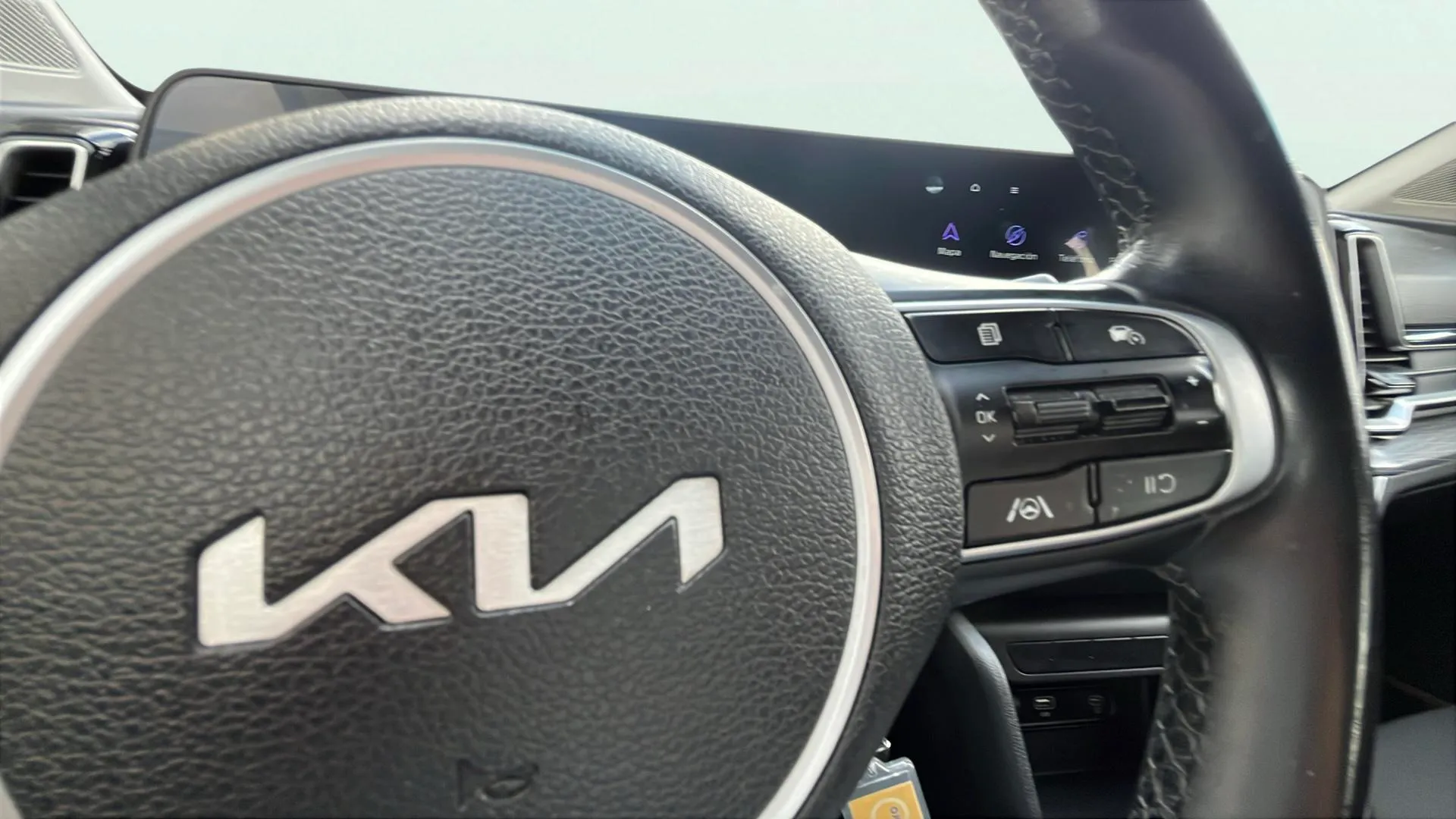 Kia Sportage 1.6 CRDi MHEV Business 4x2 - foto 22