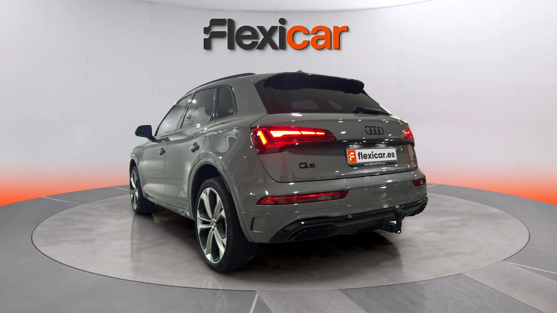 Audi Q5 Black line 40 TDI quattro-ultra - foto 5