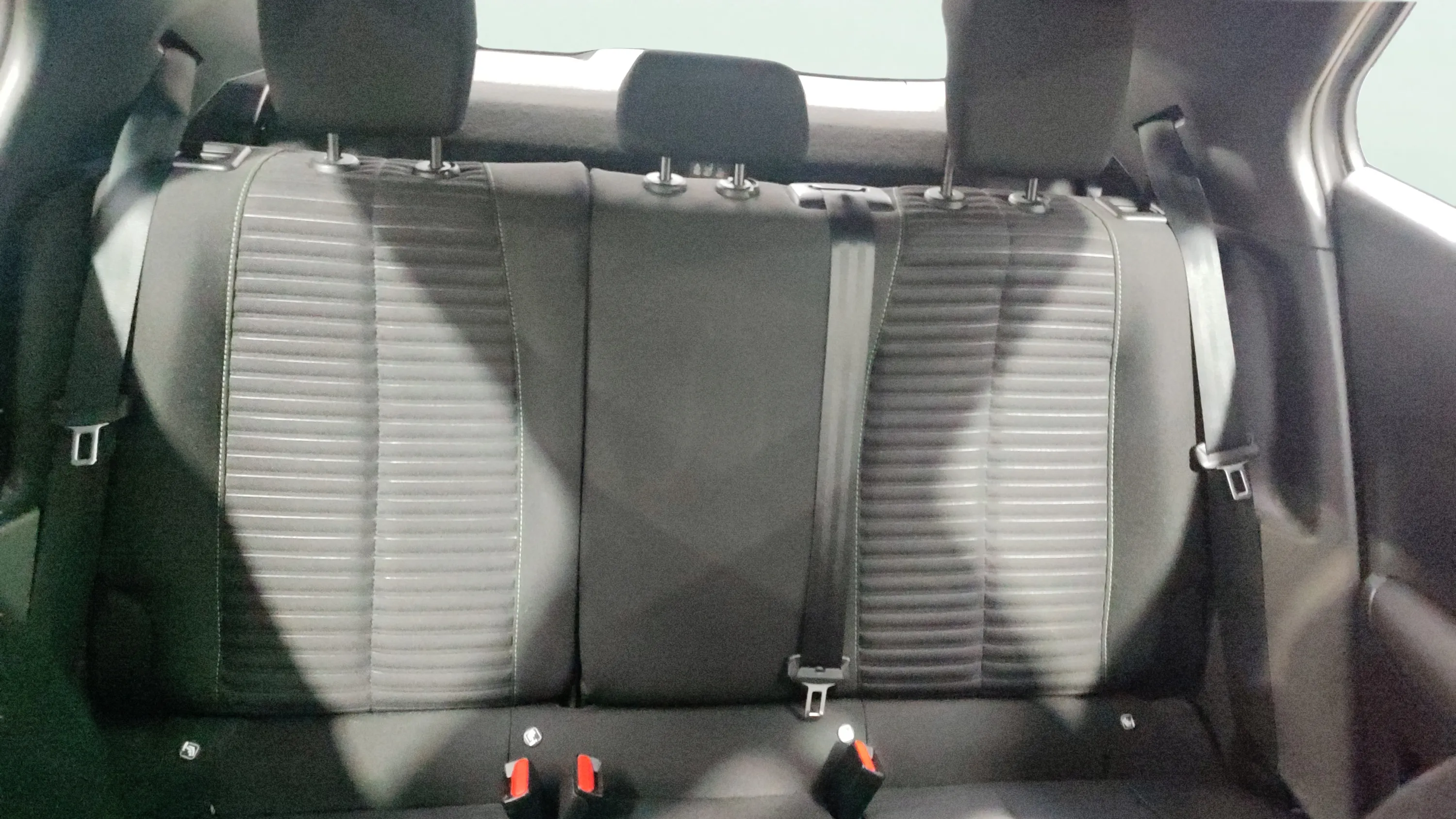 Peugeot 2008 Active Pack PureTech 100 - foto 20