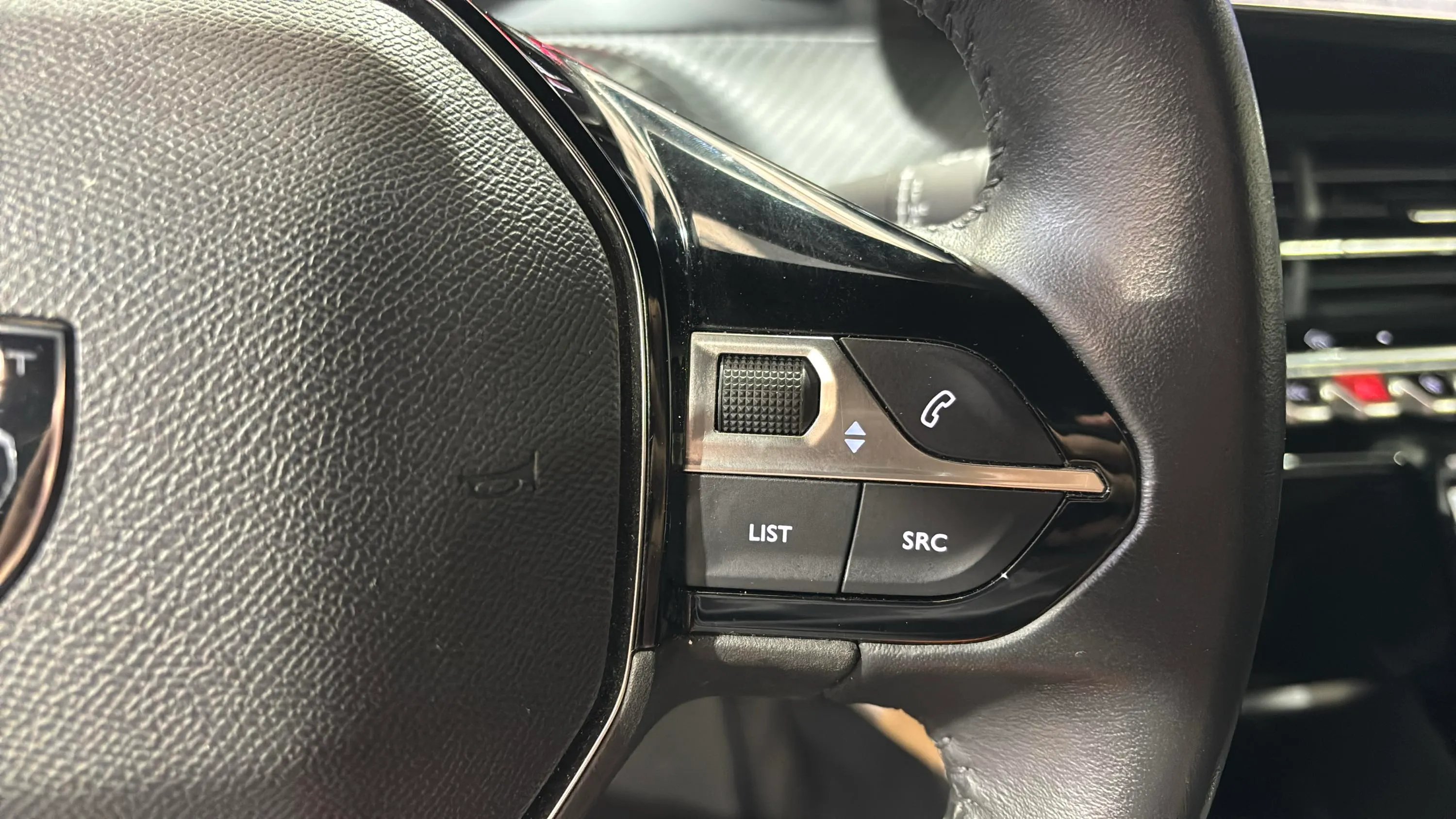 Peugeot 2008 Active Pack PureTech 100 - foto 13