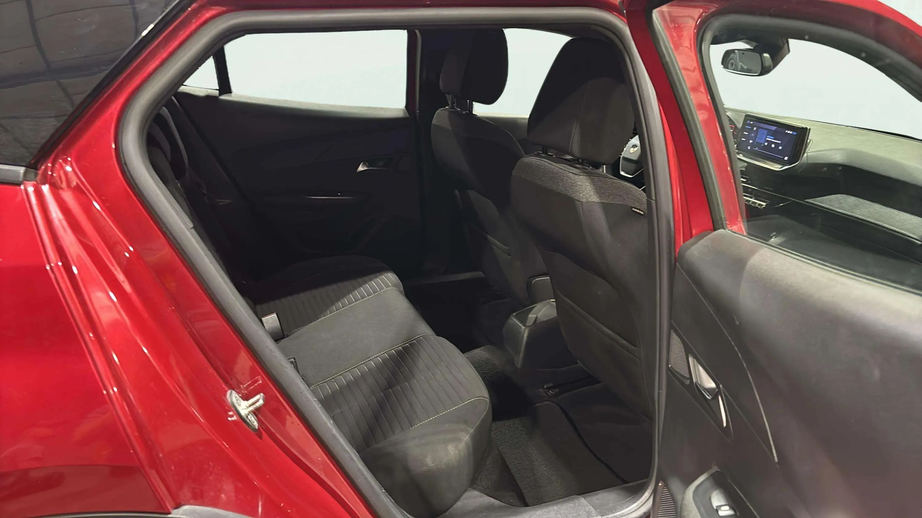 Peugeot 2008 Active Pack PureTech 100 - foto 21