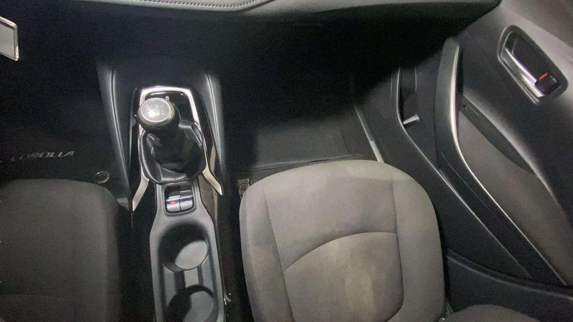 Toyota Corolla 1.5 - foto 30