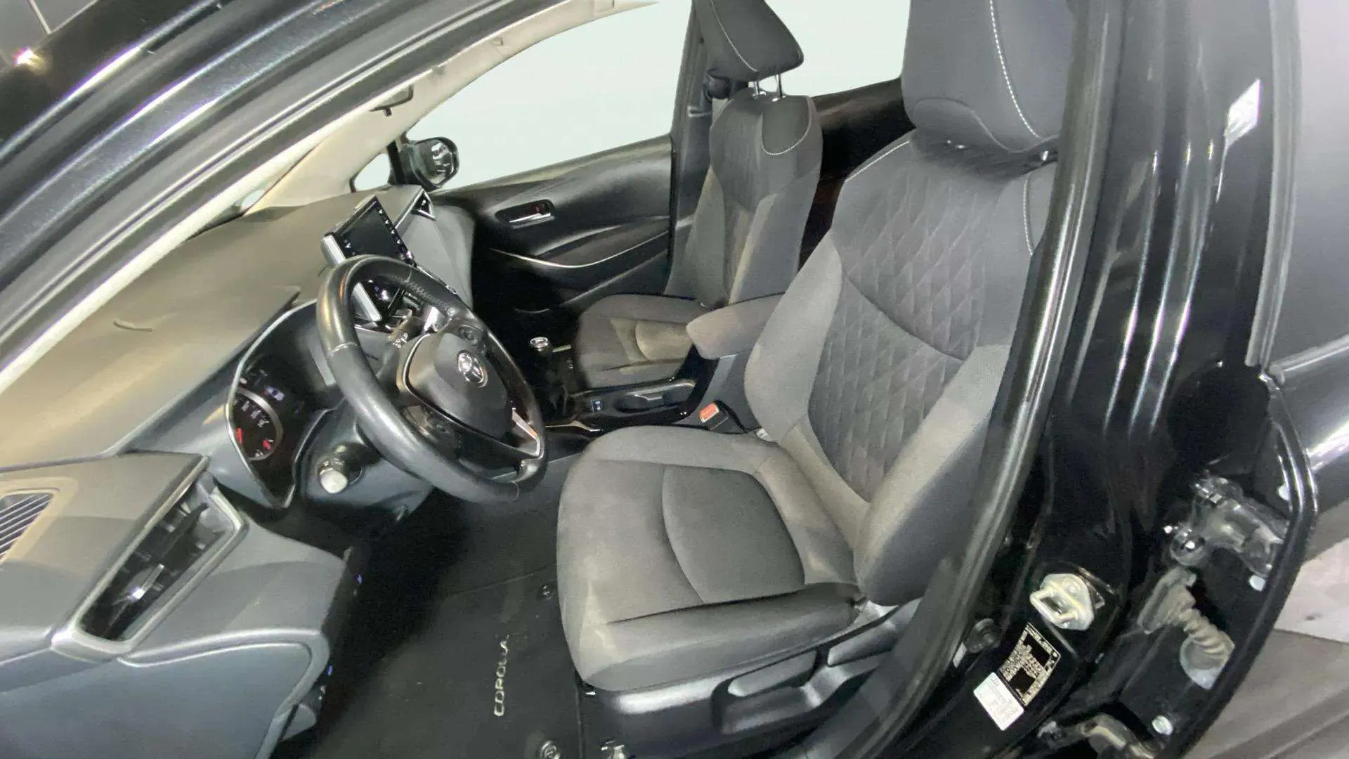 Toyota Corolla 1.5 - foto 15