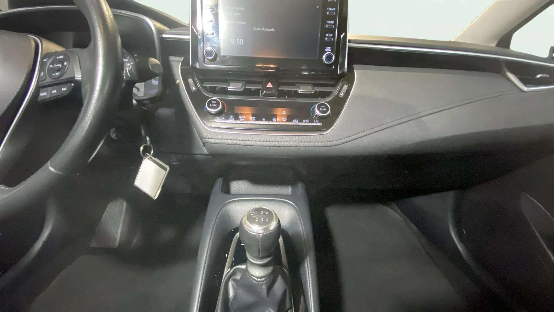 Toyota Corolla 1.5 - foto 12