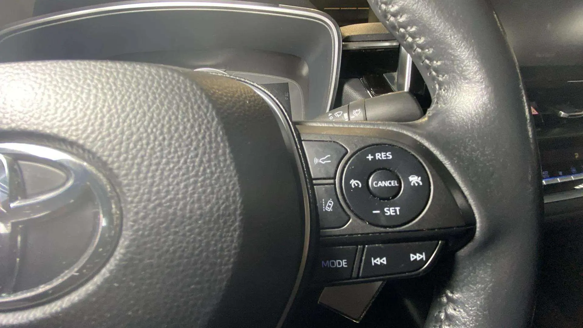 Toyota Corolla 1.5 - foto 28