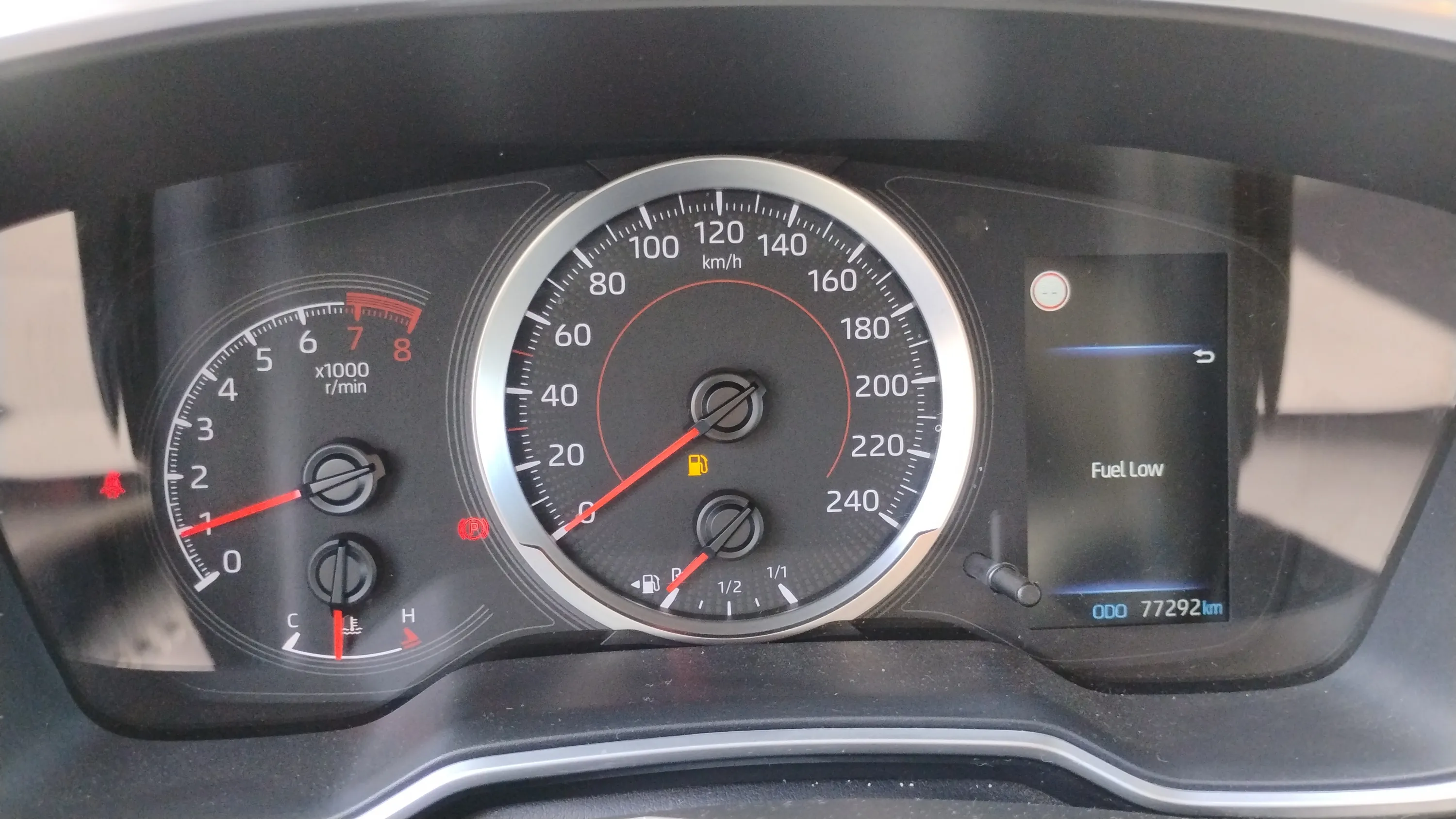 Toyota Corolla 140H Active Plus - foto 13