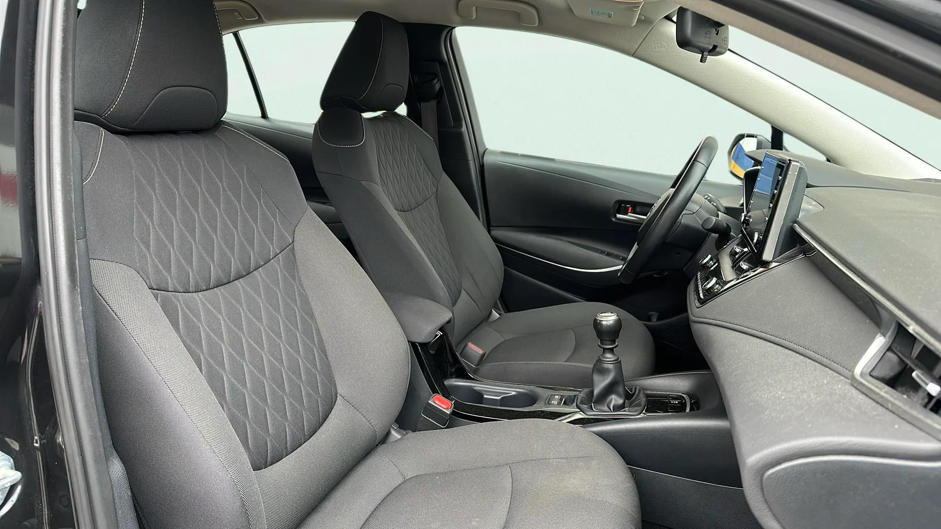 Toyota Corolla 1.5 Sedan Euro 6 - foto 14