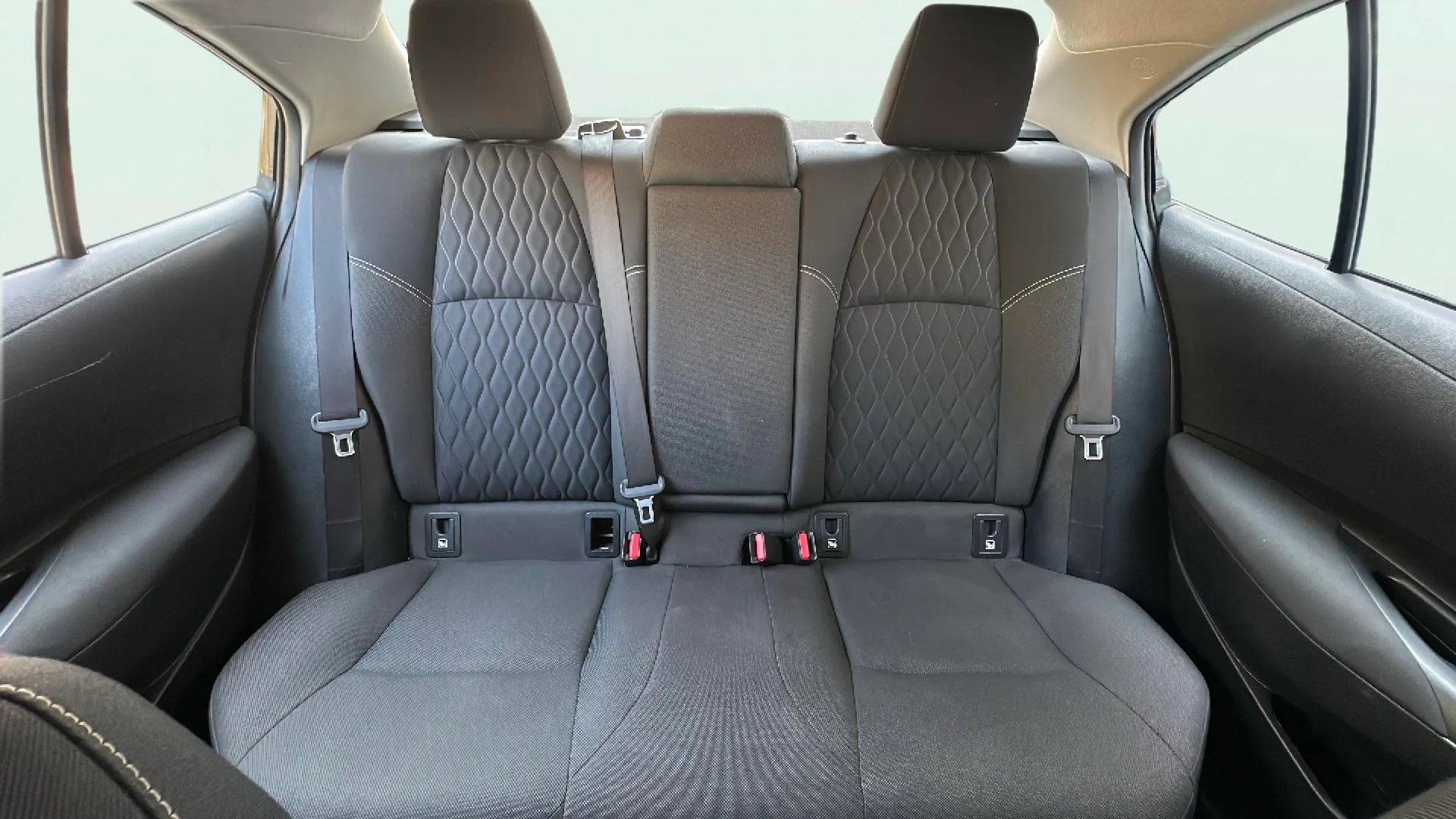 Toyota Corolla 140H Active Plus - foto 17