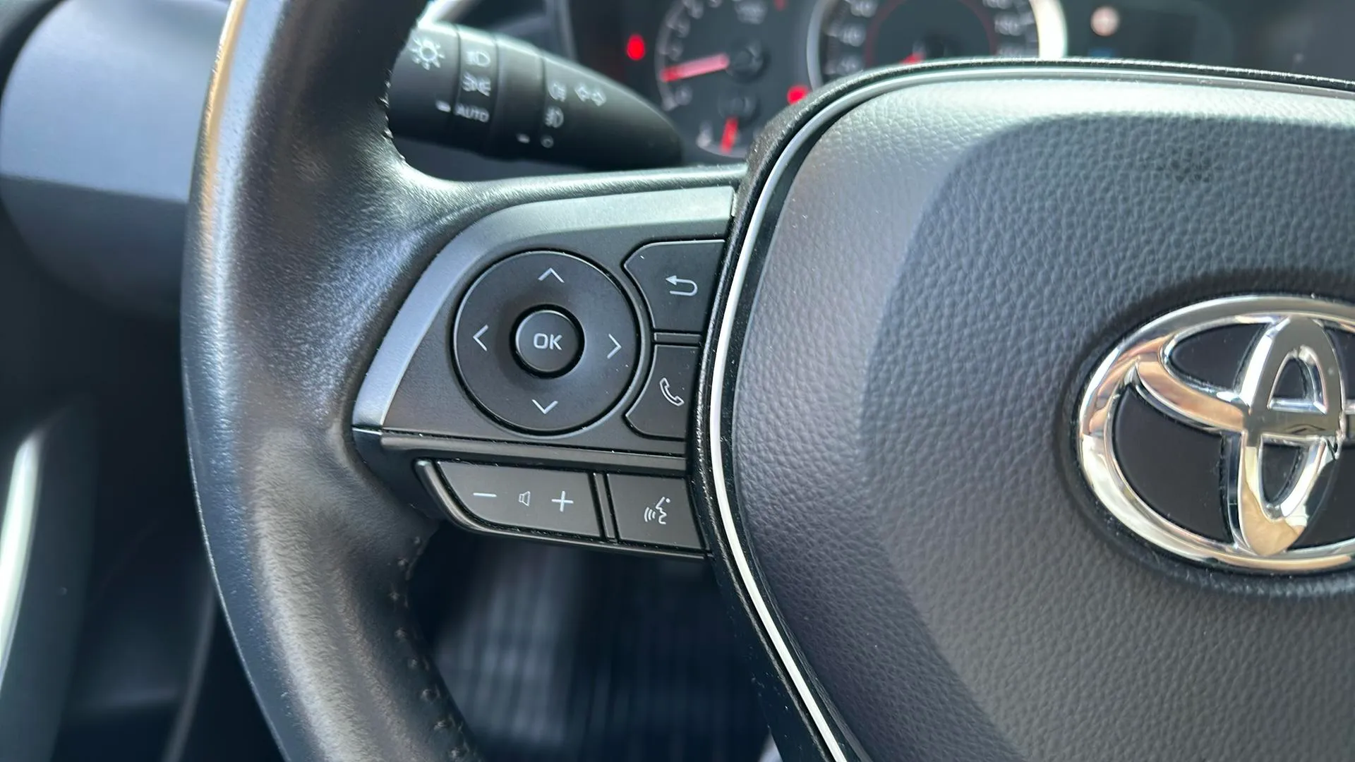 Toyota Corolla 140H Active Plus - foto 13