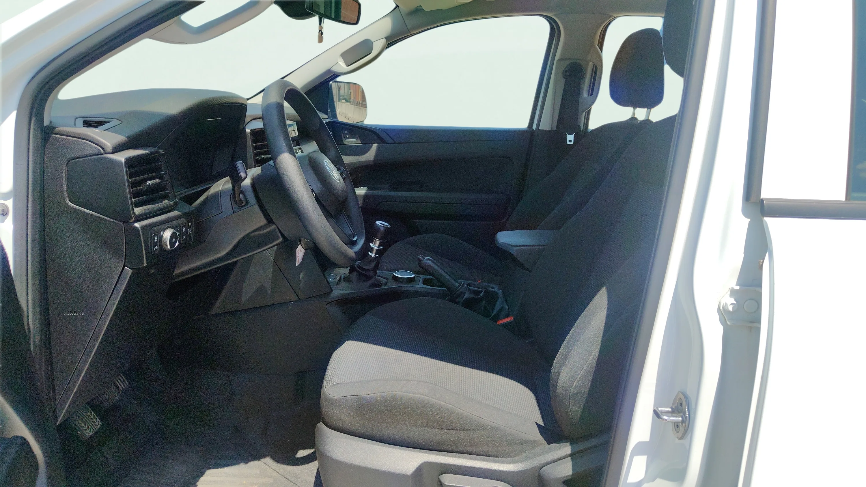 Volkswagen Amarok Cabina doble V4 2.0 TDI - foto 13