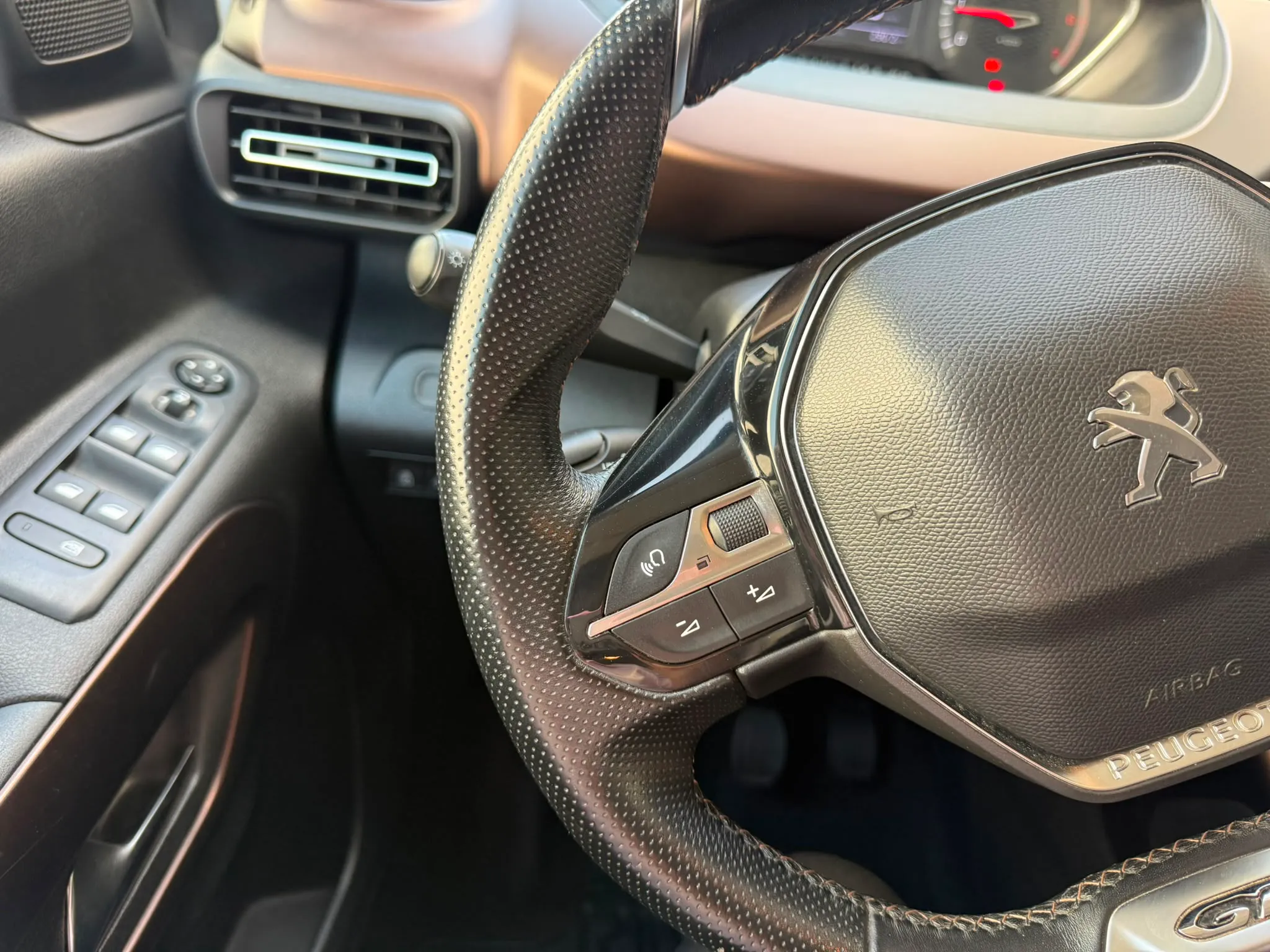 Peugeot Rifter Allure Standard BlueHDi - foto 12