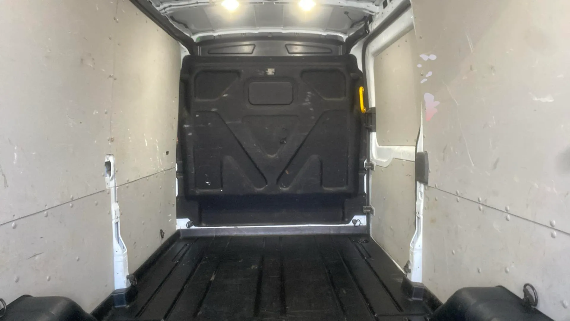 Ford Transit 350 L3H2 Van Trend FWD - foto 15