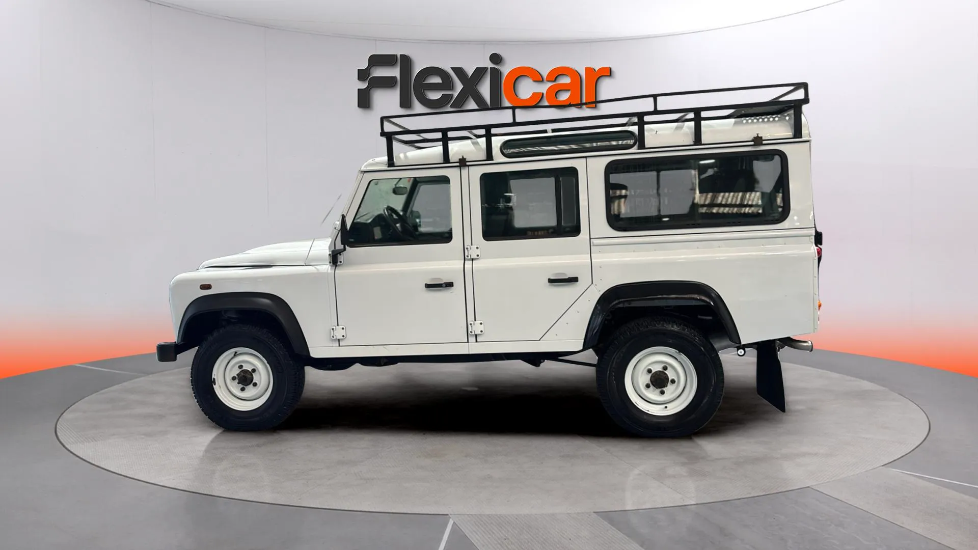 Land Rover Defender 110 SW E - foto 4