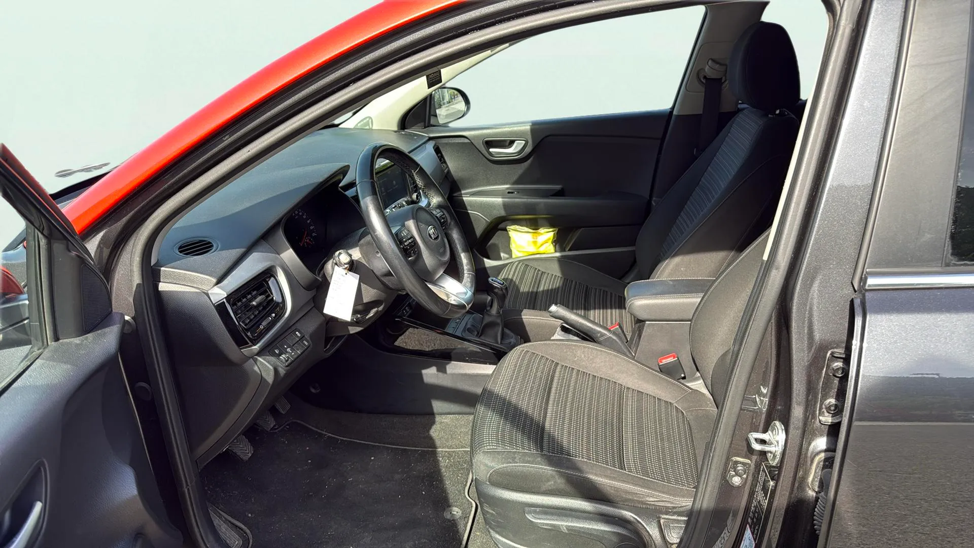 Kia Stonic 1.0 T-GDi Business Eco-Dyn - foto 27