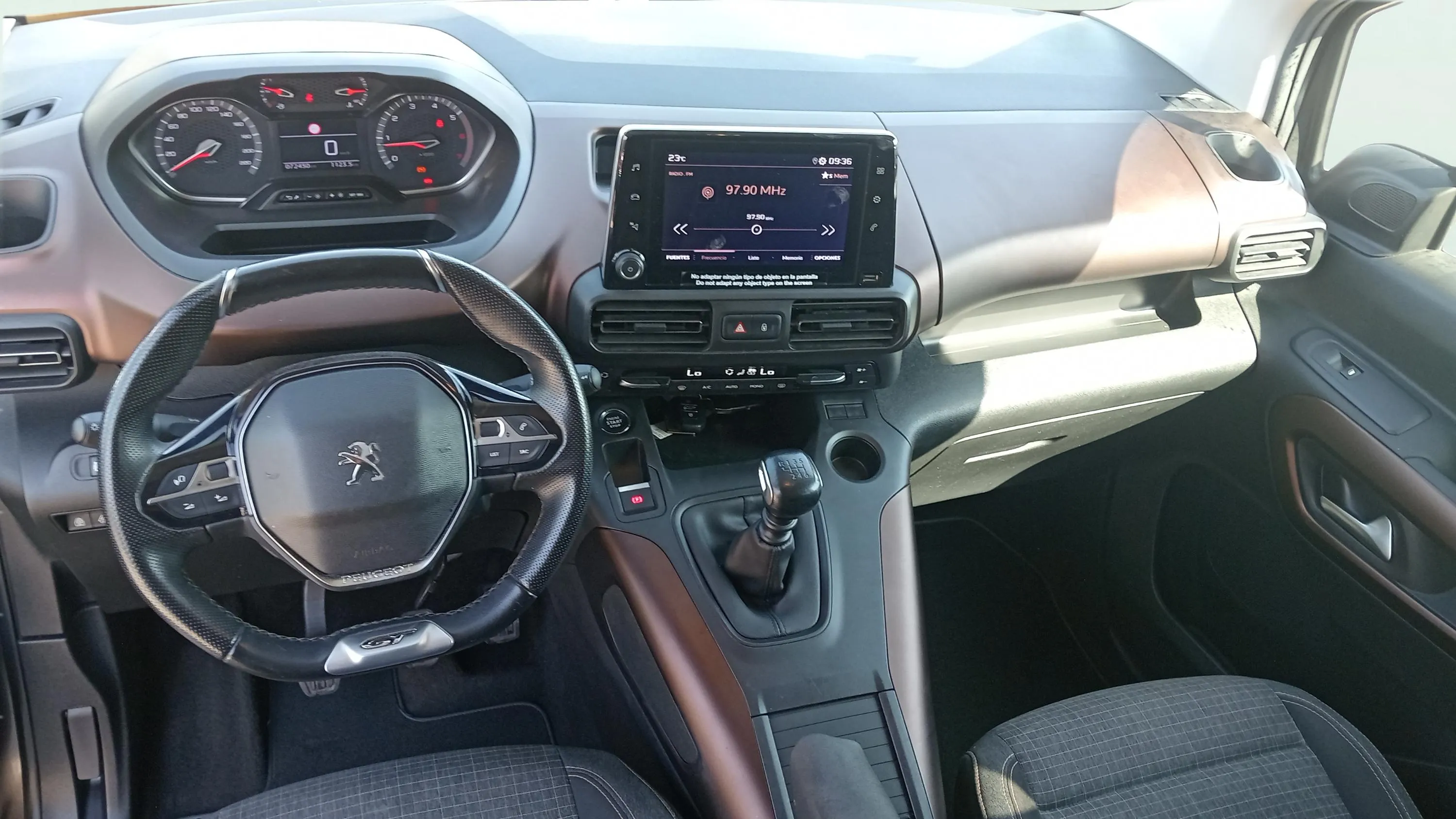 Peugeot Rifter GT BlueHDi 100 - foto 15