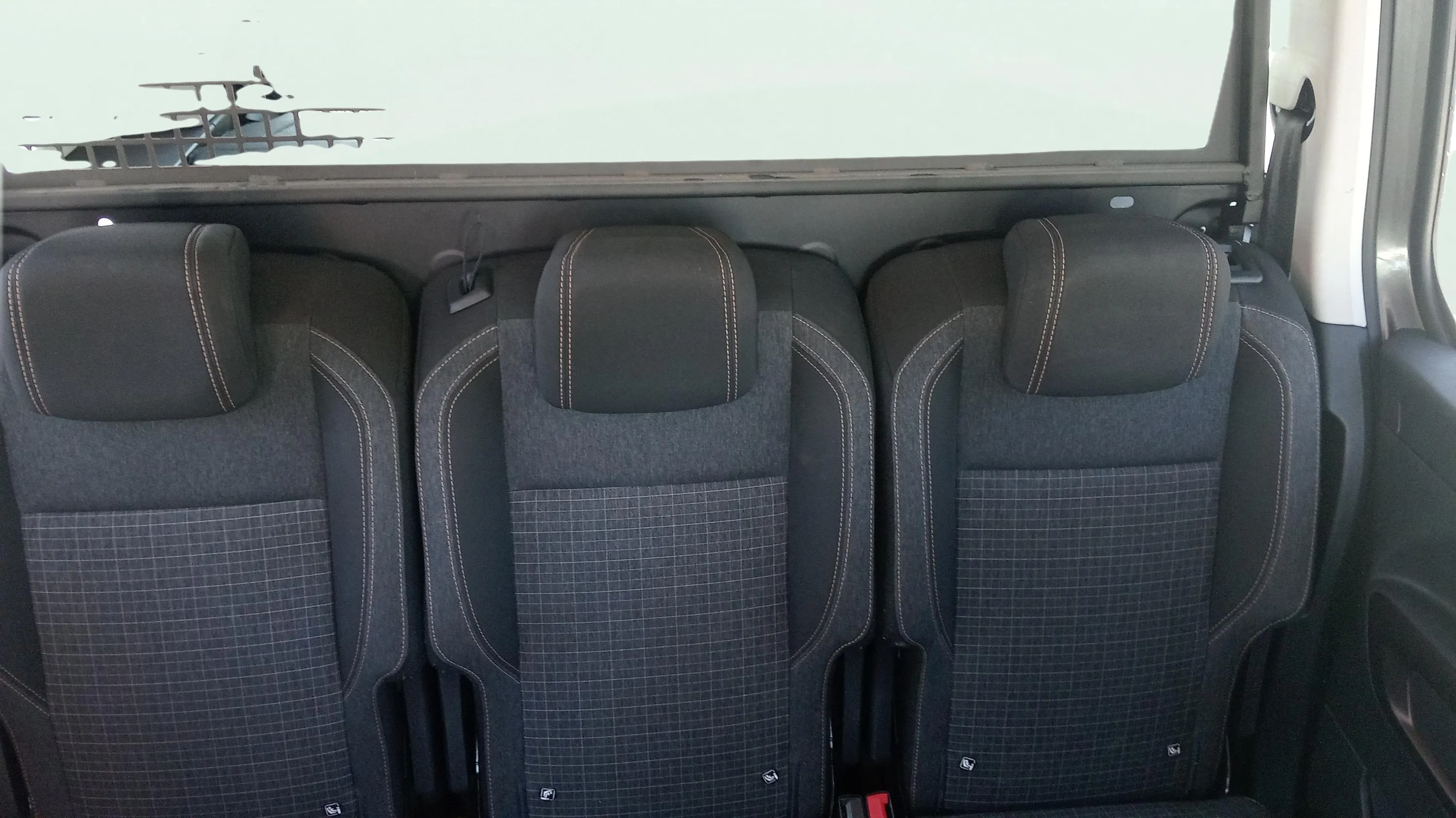Peugeot Rifter GT BlueHDi 100 - foto 19