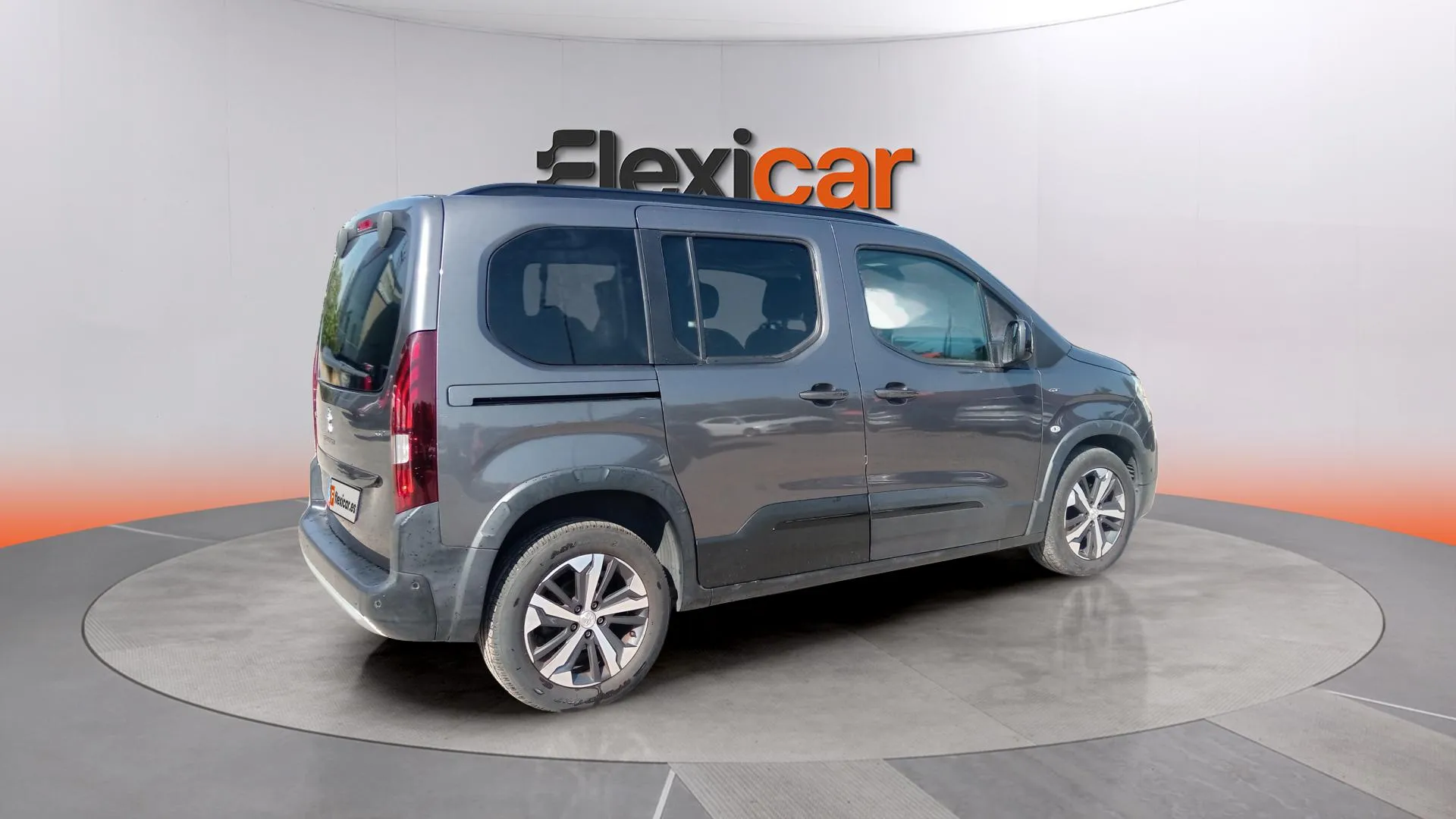 Peugeot Rifter GT BlueHDi 100 - foto 11