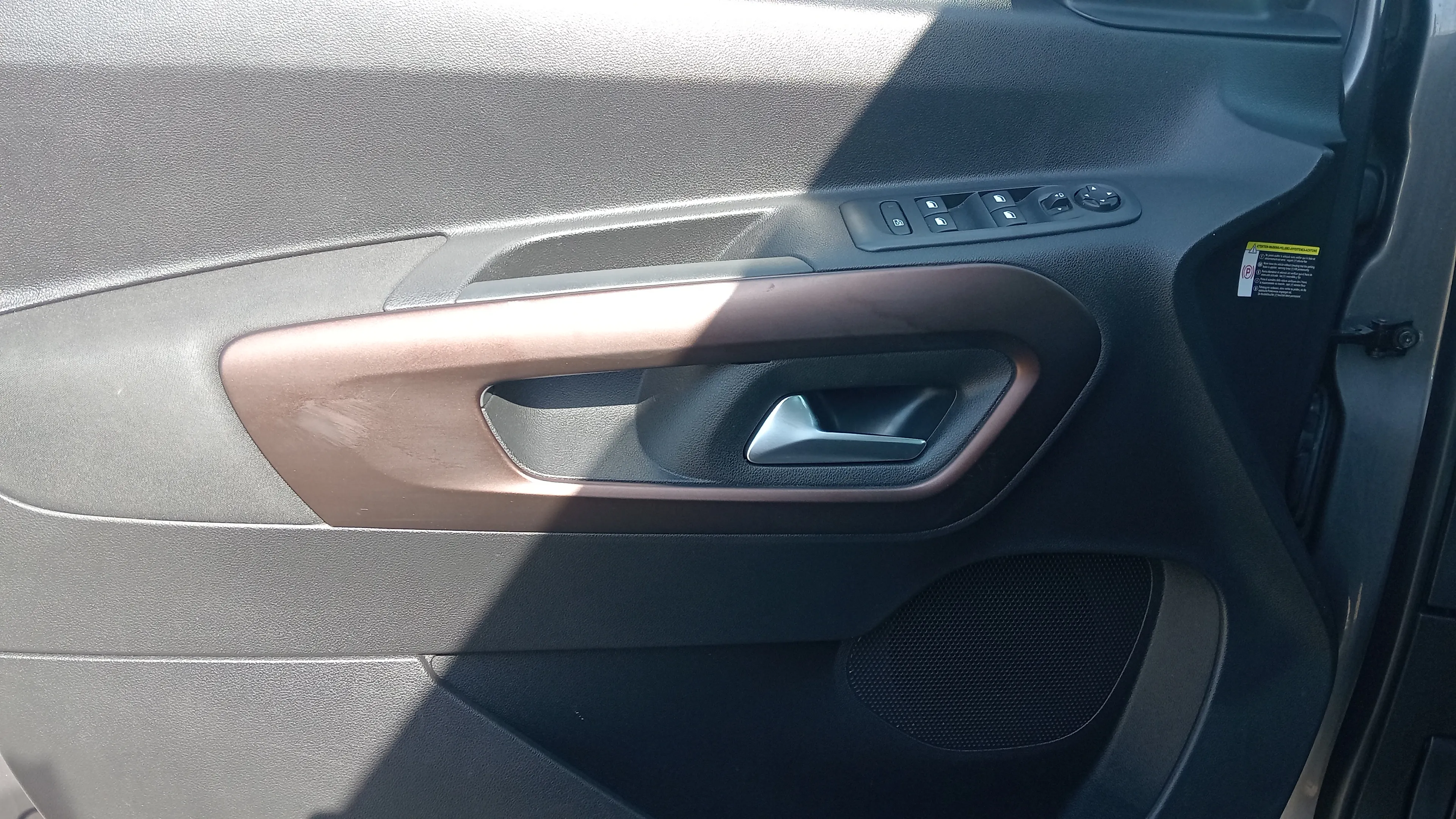 Peugeot Rifter GT BlueHDi 100 - foto 21
