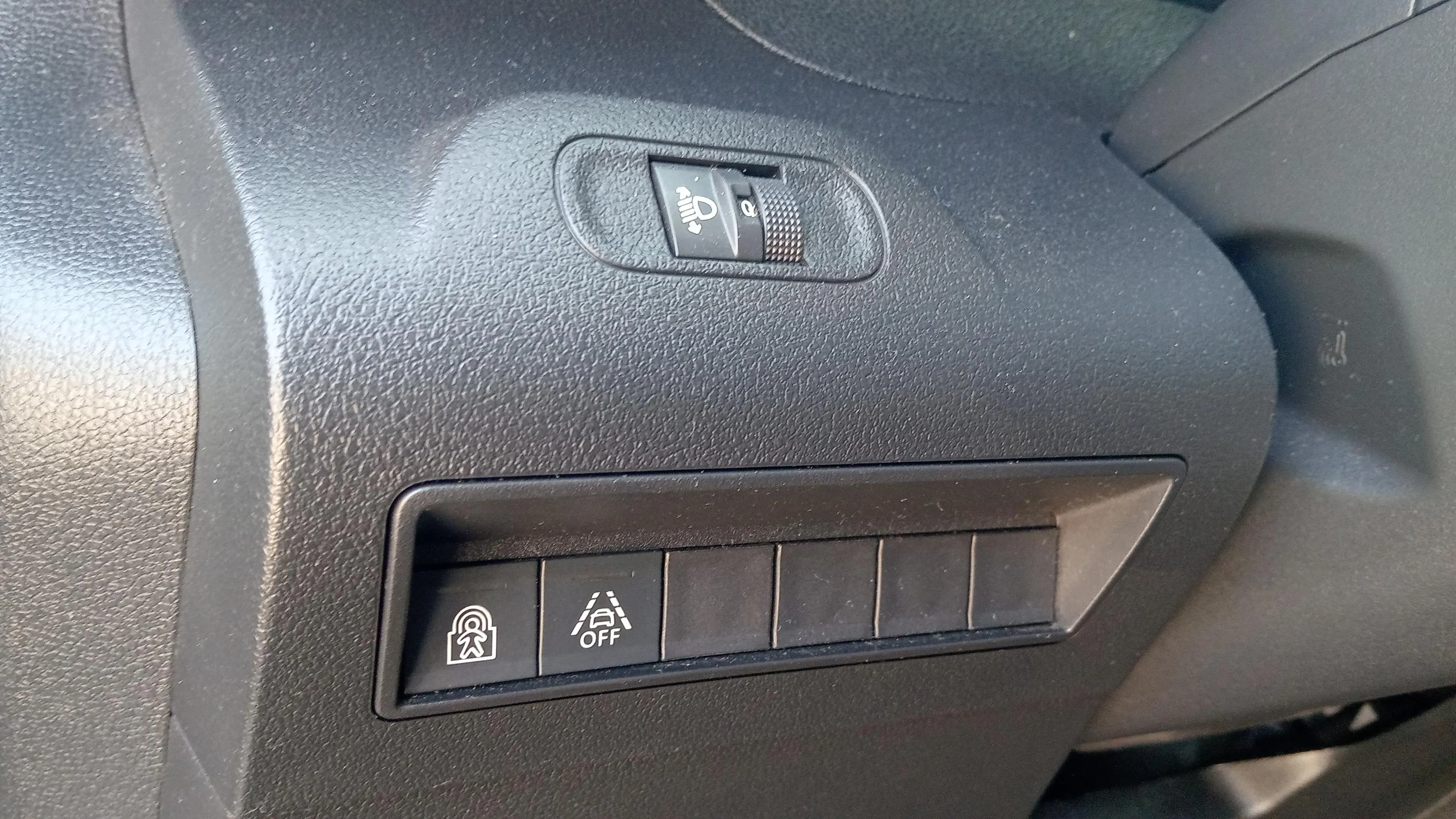 Peugeot Rifter GT BlueHDi 100 - foto 20