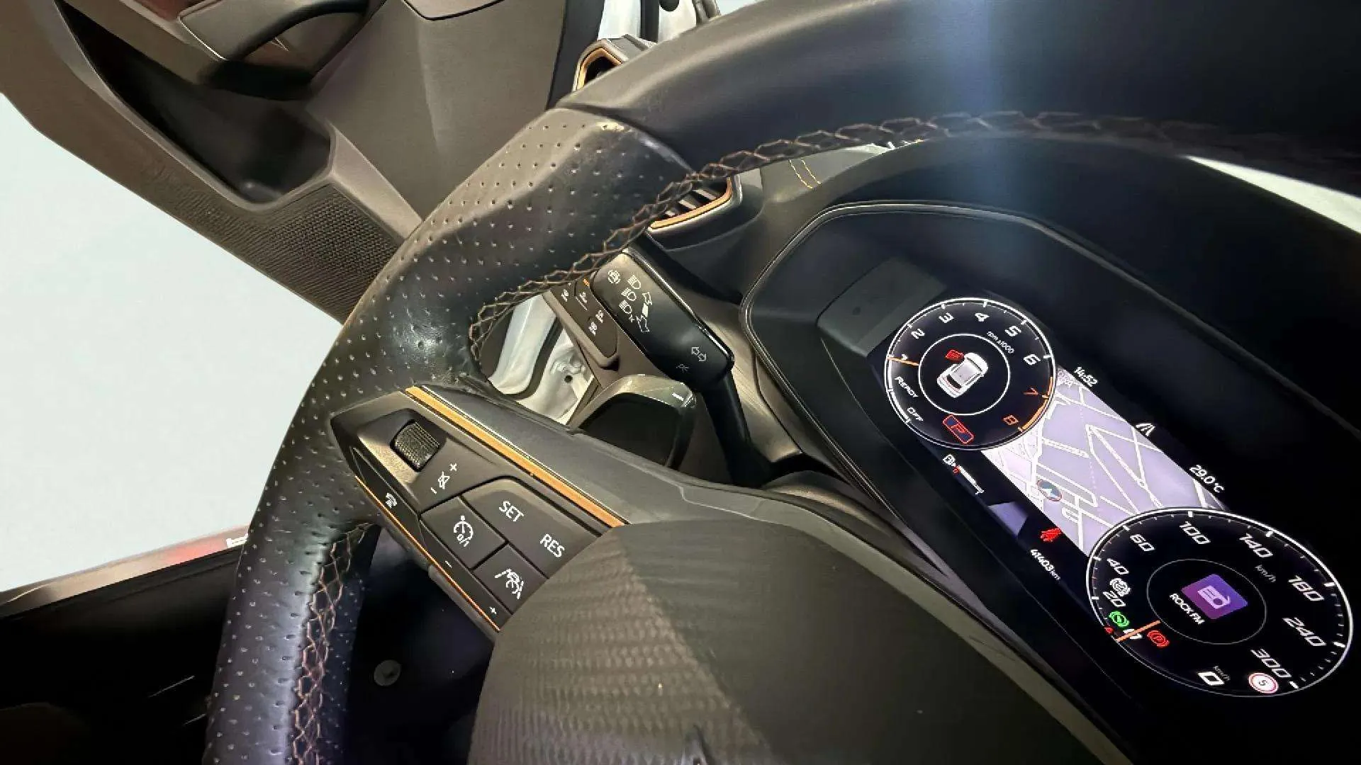 Cupra Formentor 1.5 TSI DSG - foto 18