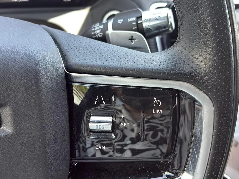 Land Rover Range Rover Velar 2.0D I4 Landmark Edition 4WD - foto 35