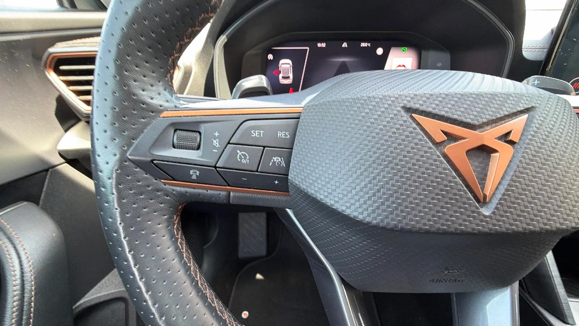 Cupra Formentor 1.5 TSI DSG - foto 10