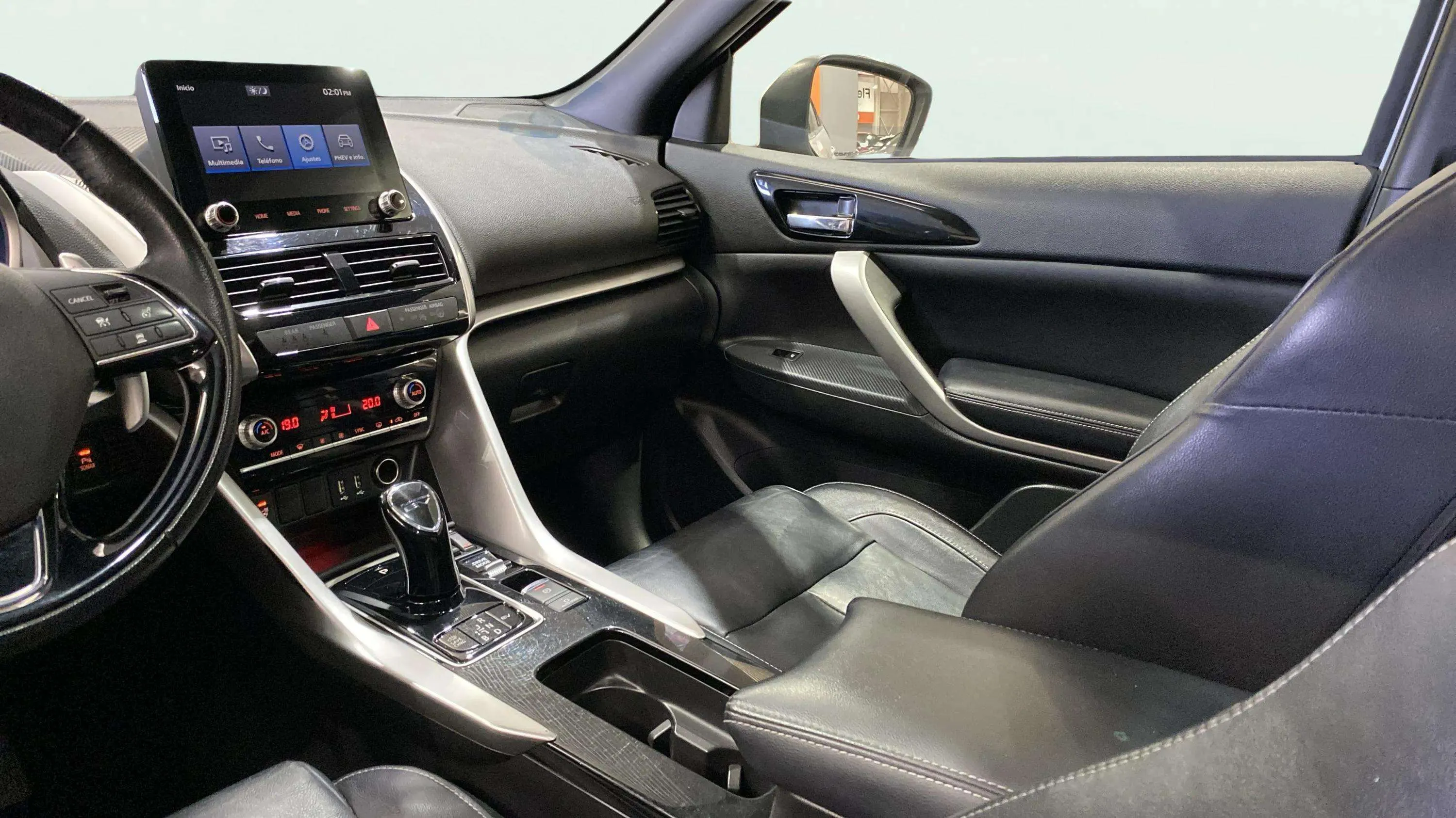 Mitsubishi Eclipse Cross 2.4 PHEV Kaiteki 4WD - foto 33