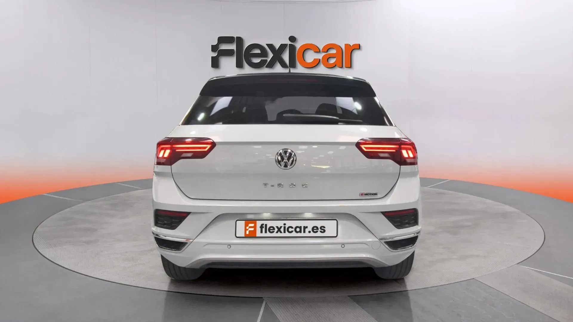 Volkswagen T-Roc Sport 2.0 TSI 4 Motion DSG - foto 4