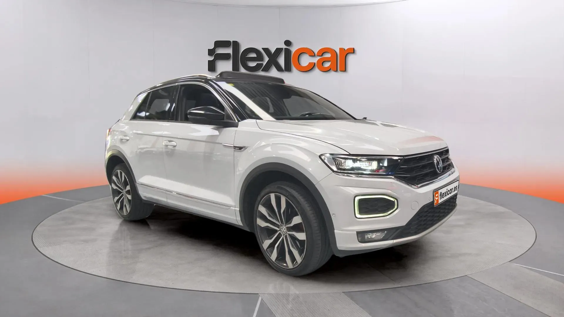 Volkswagen T-Roc Sport 2.0 TSI 4 Motion DSG - foto 1