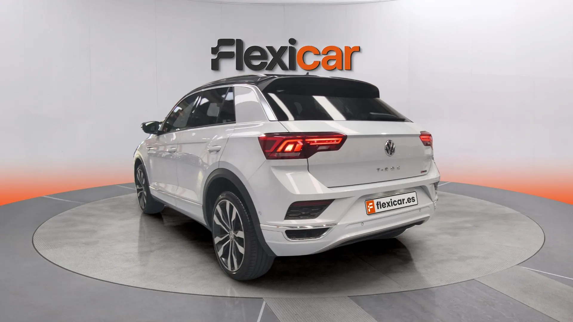 Volkswagen T-Roc Sport 2.0 TSI 4 Motion DSG - foto 5